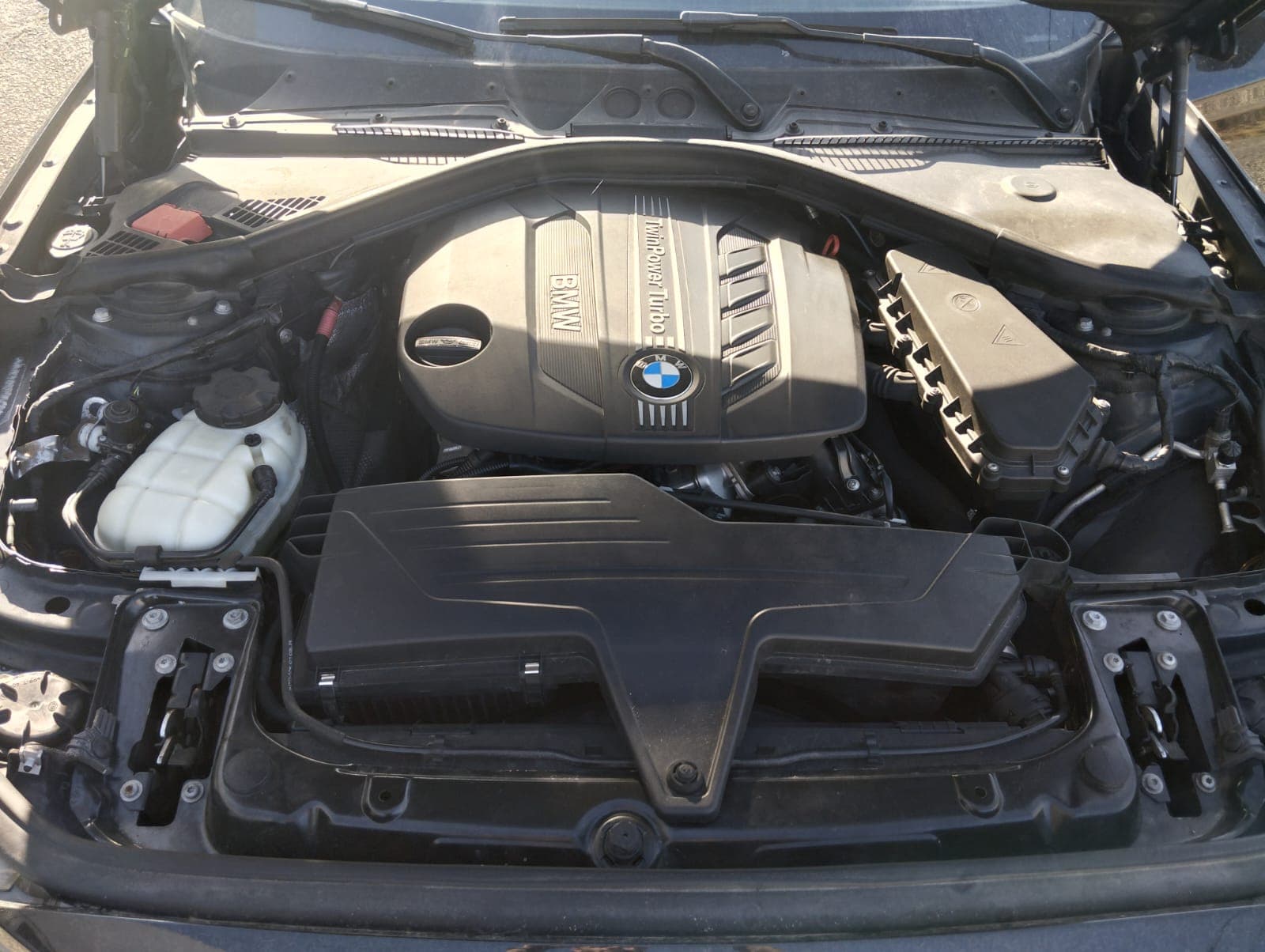 BMW 116D · Ano 2012 — imagem 12