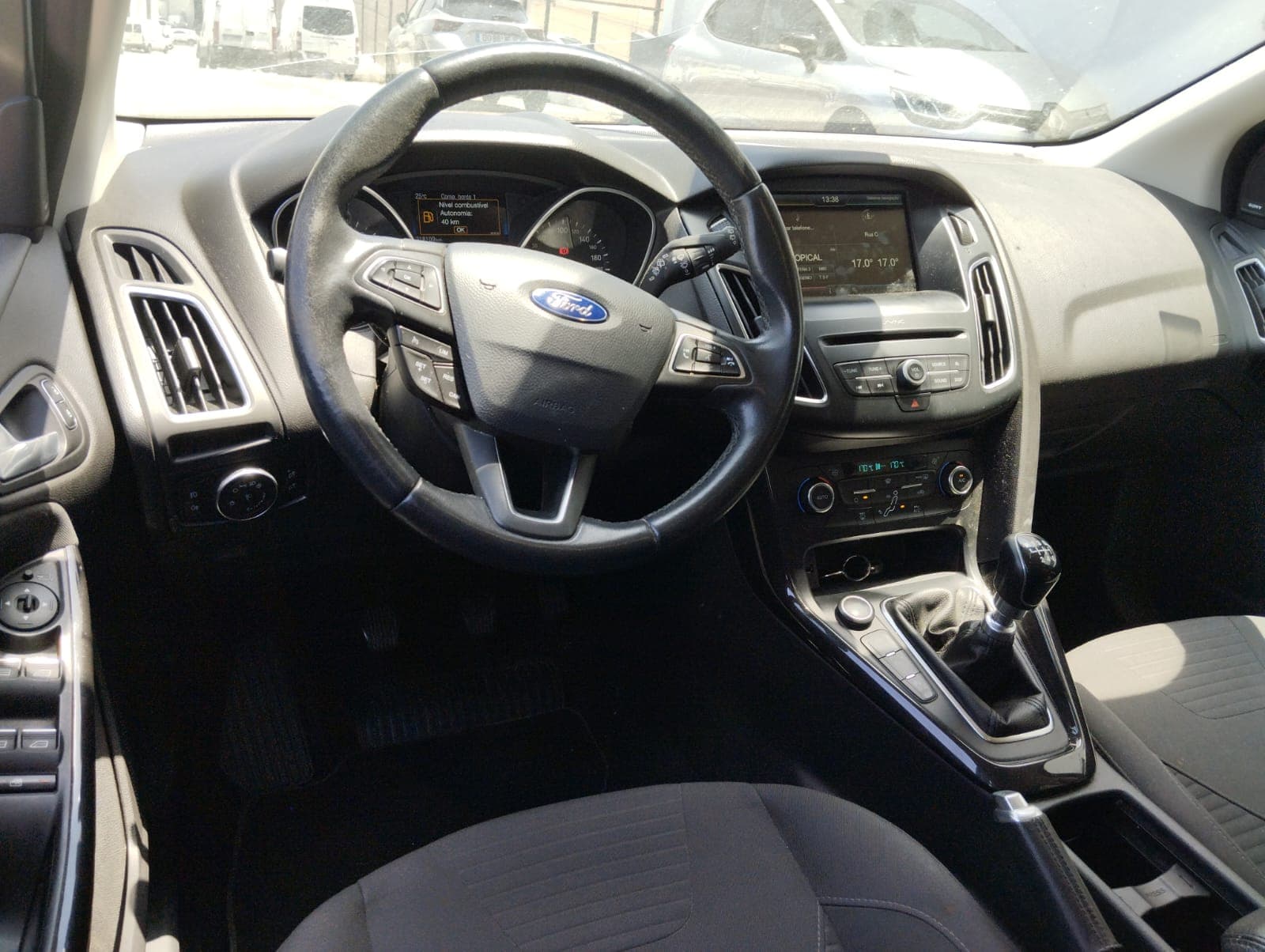 Ford Focus · Ano 2016 — image 15
