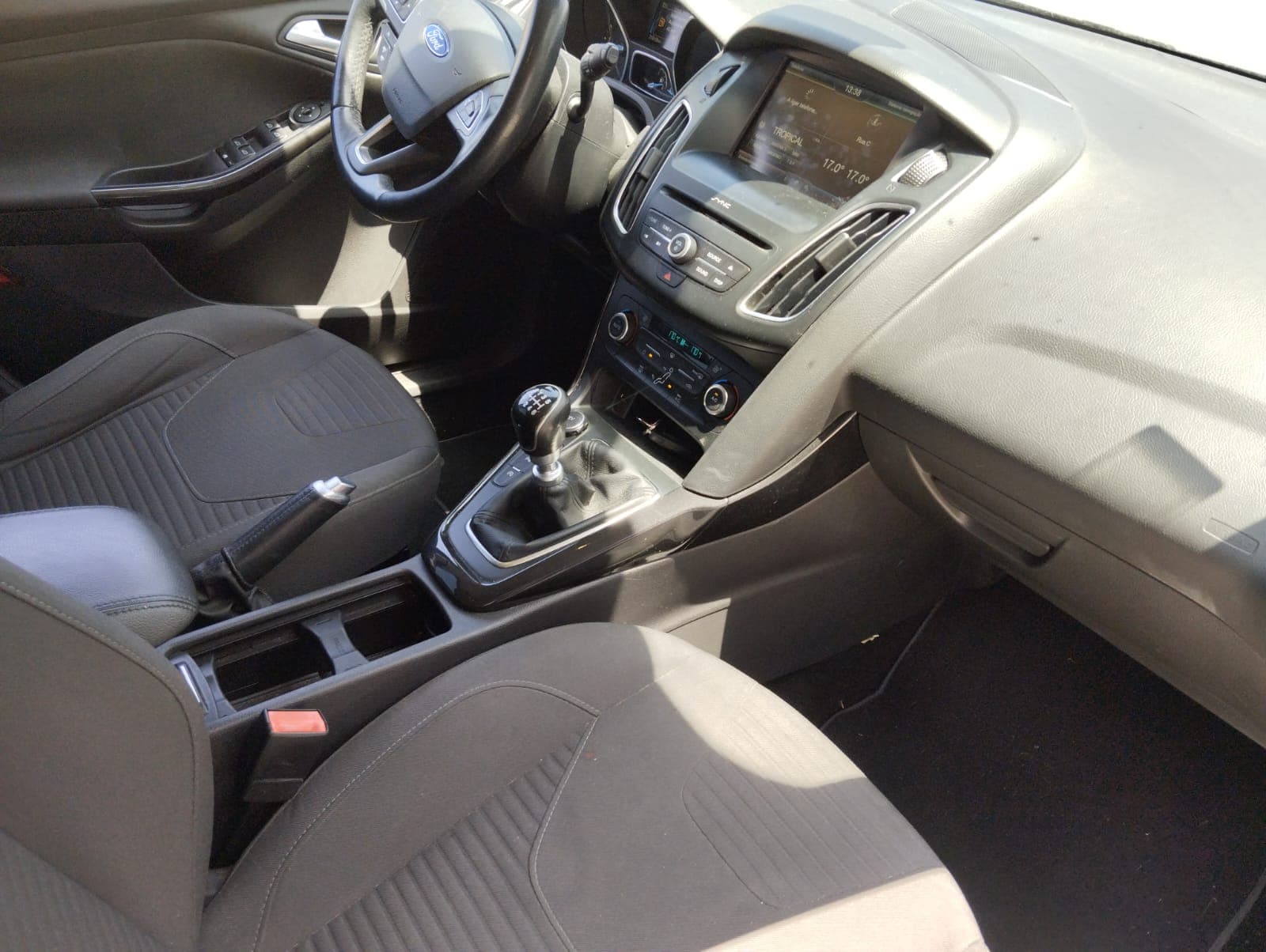 Ford Focus · Ano 2016 — image 20