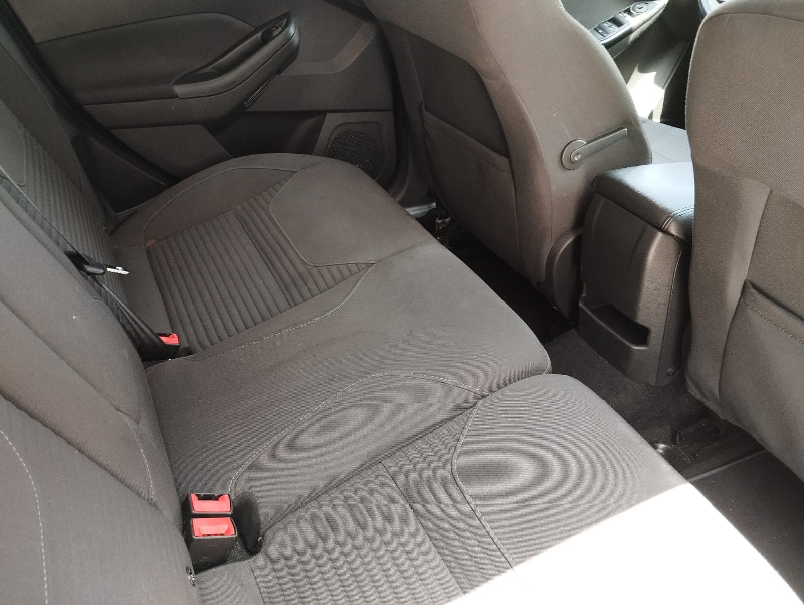 Ford Focus · Ano 2016 — image 19