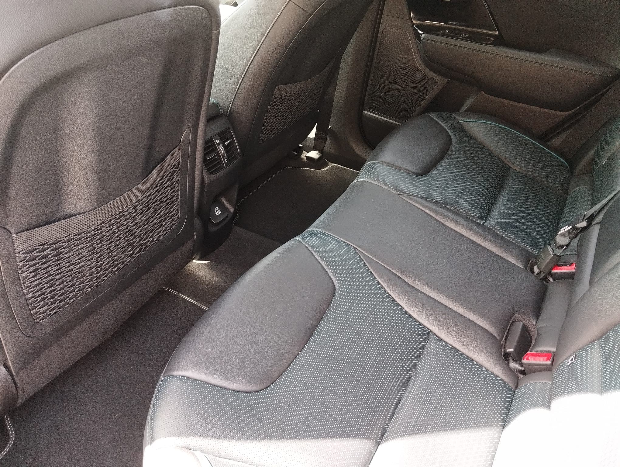 Kia Niro · Ano 2020 — image 21