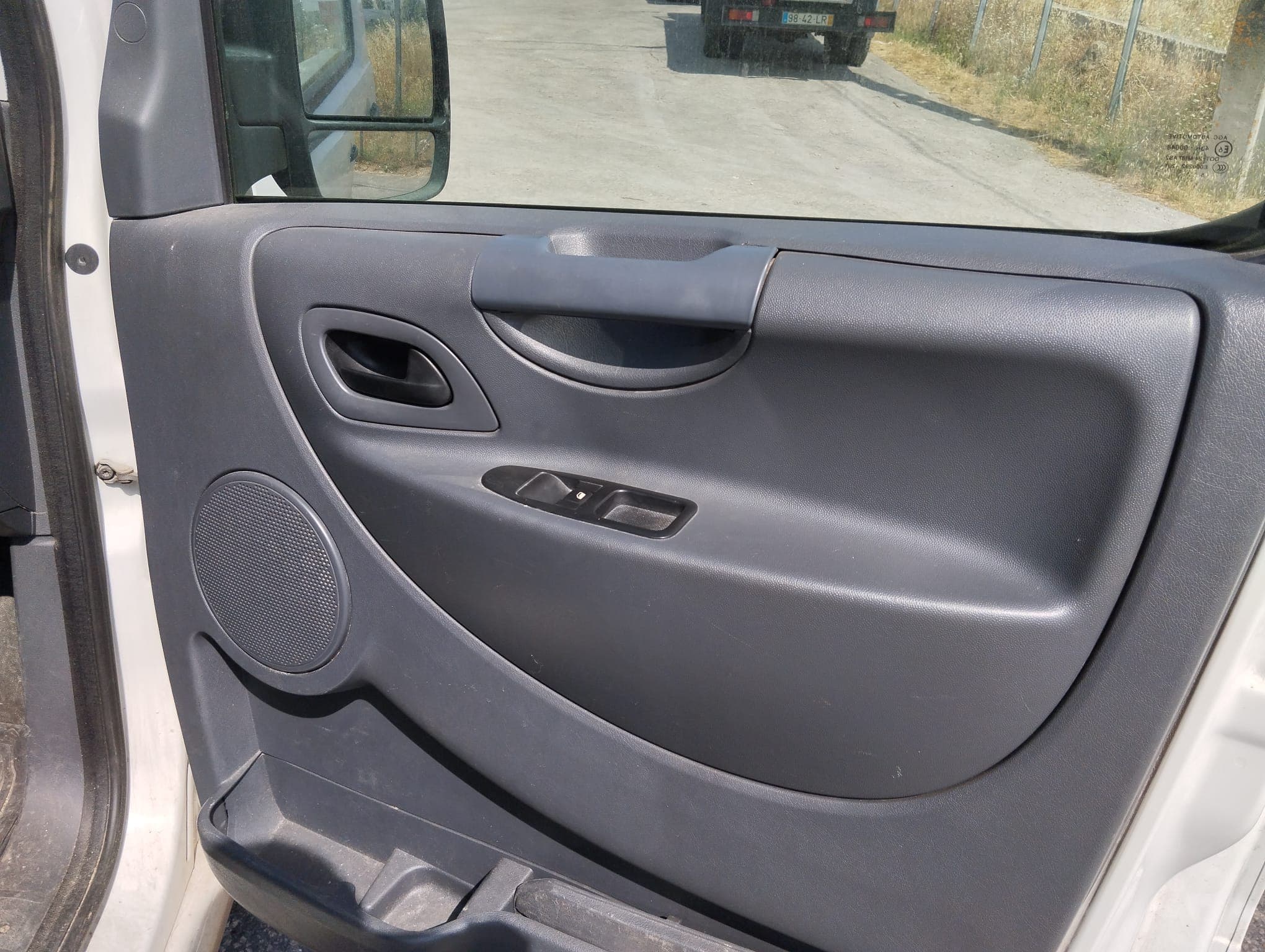 Peugeot Expert · Ano 2016 — imagem 22