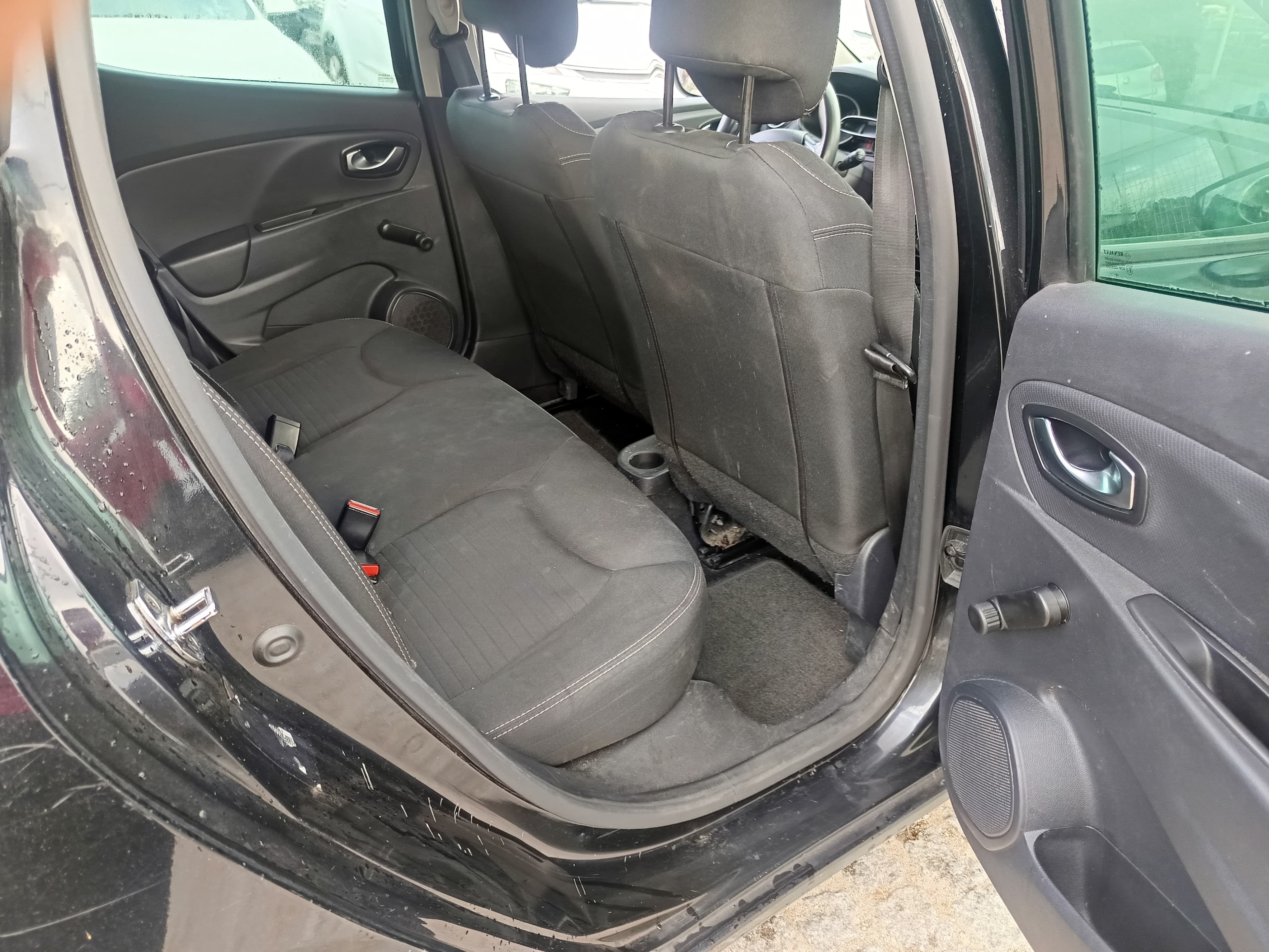Renault Clio · Ano 2018 — image 8