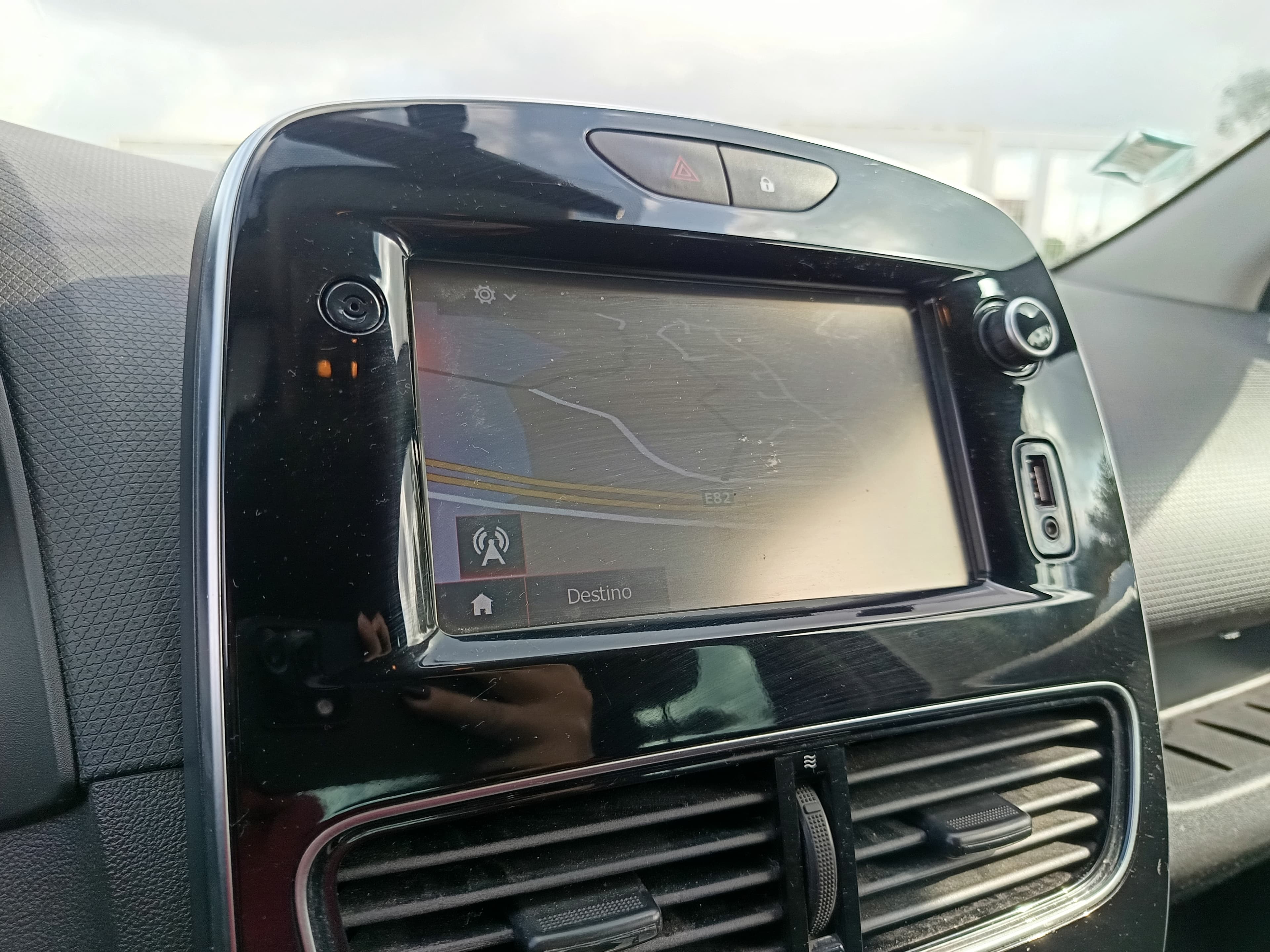 Renault Clio · Ano 2018 — image 26