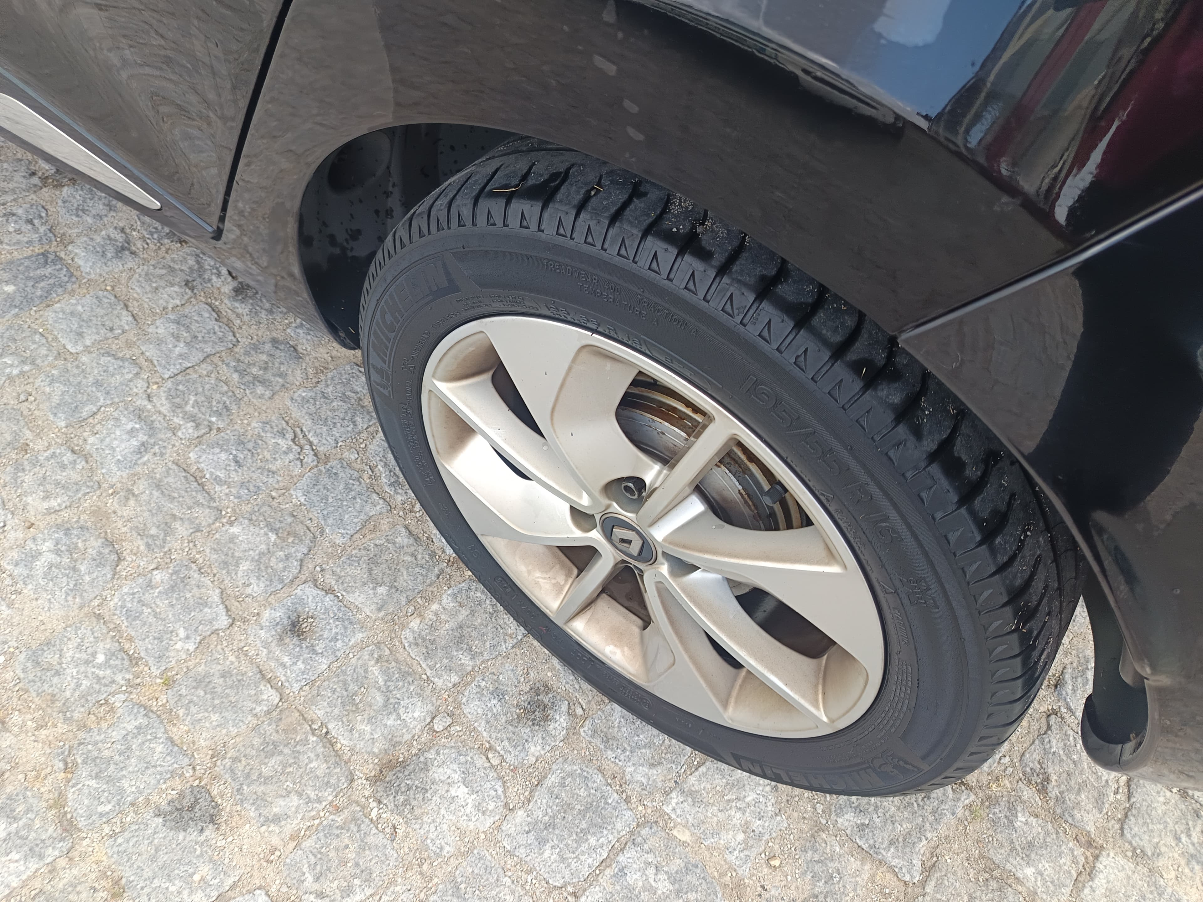 Renault Clio · Ano 2018 — image 41