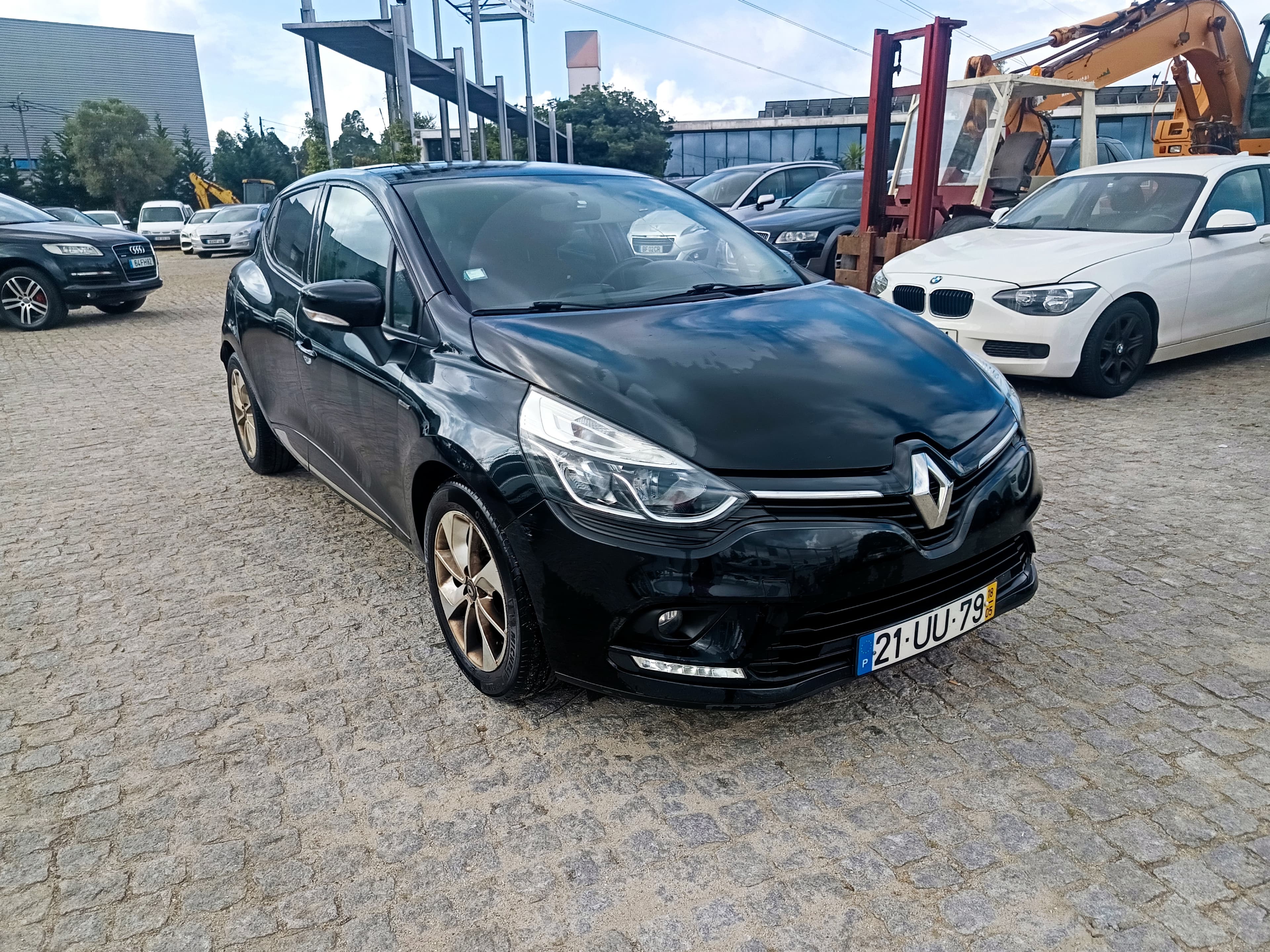 Renault Clio · Ano 2018 — image 3