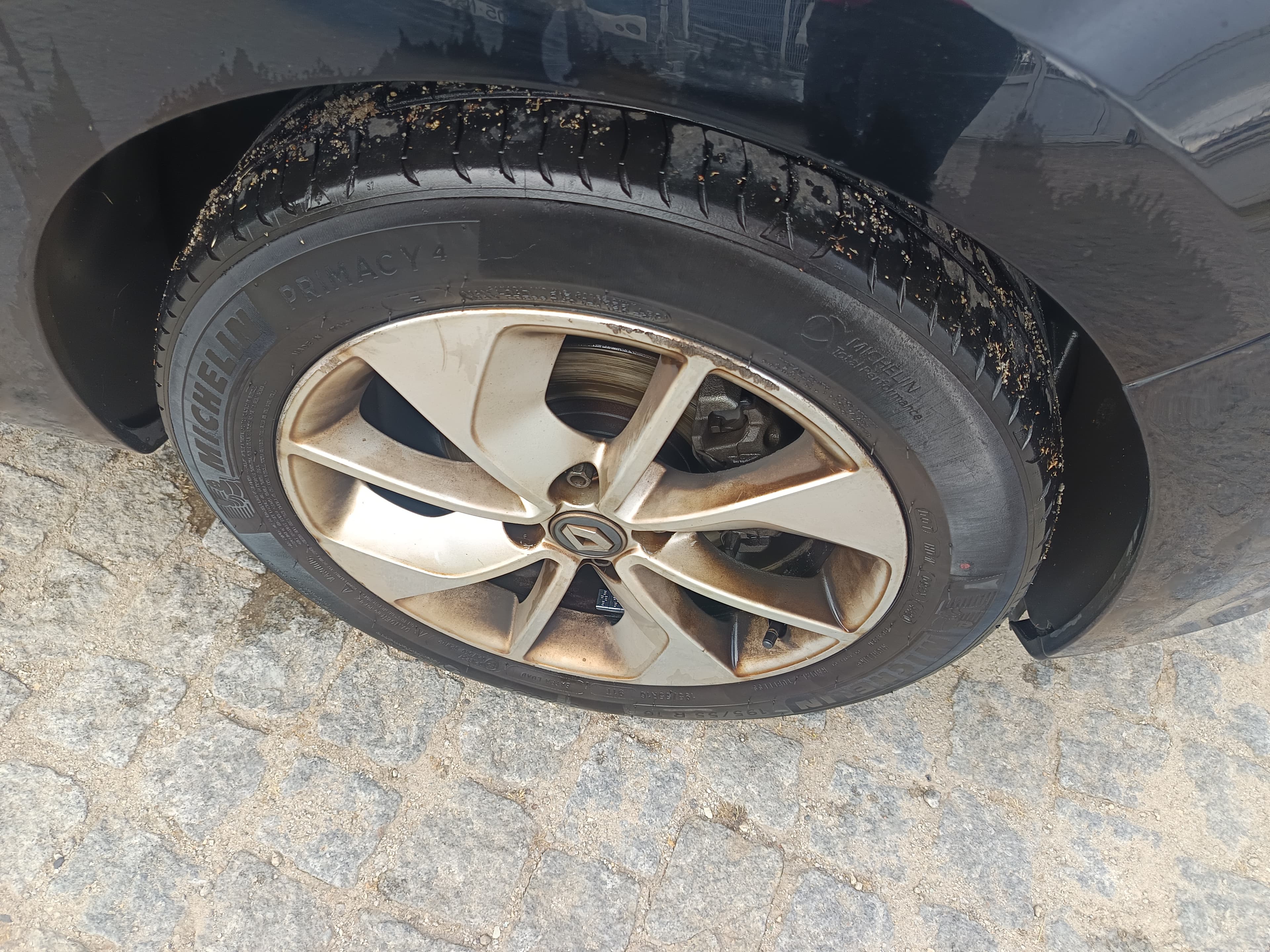 Renault Clio · Ano 2018 — image 45