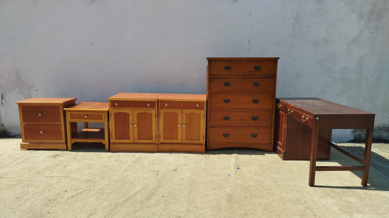 Furniture — image 1
