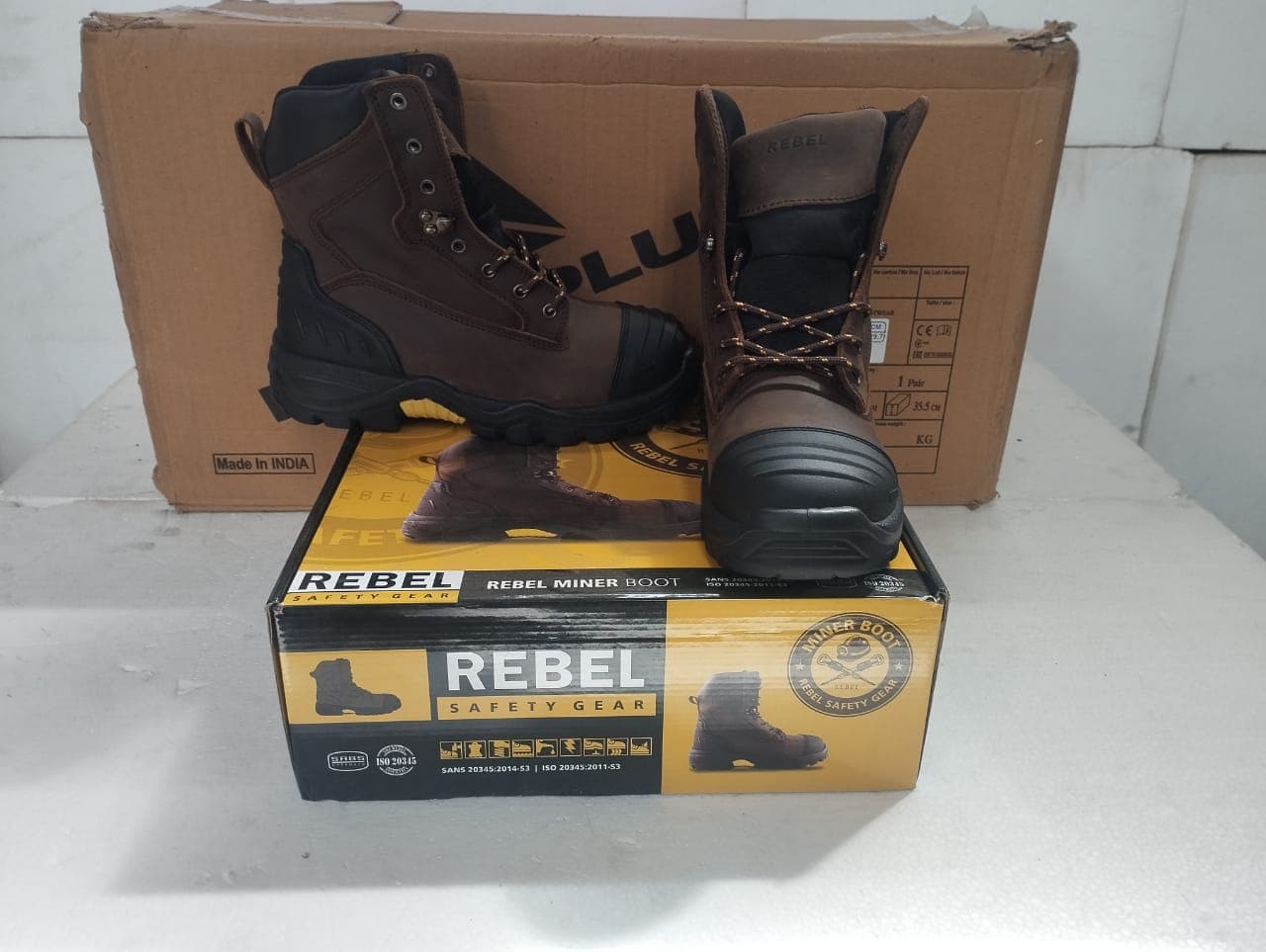 Botas — image 1