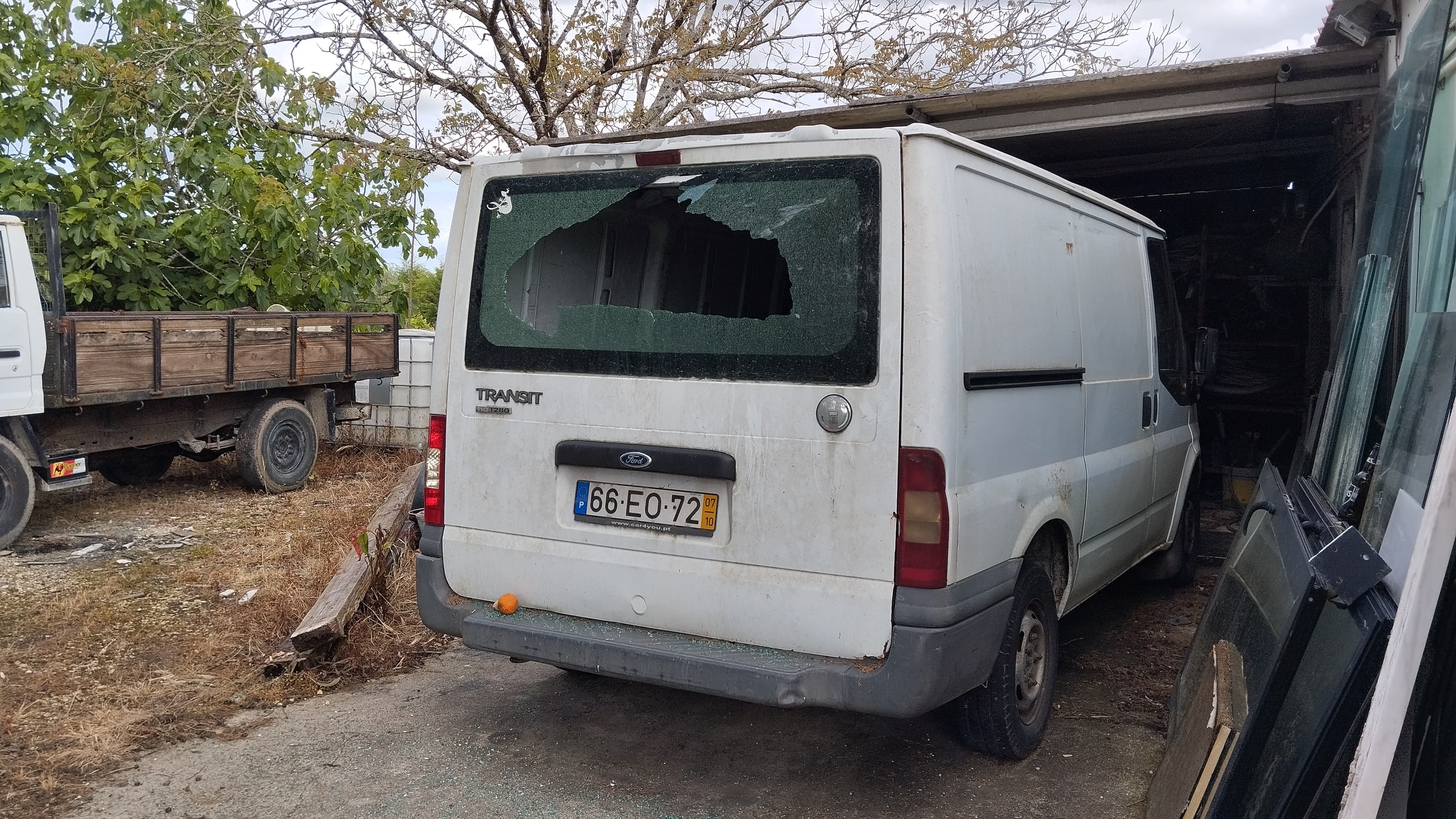Ford Transit 110 T280 · Ano 2007 — imagen 4
