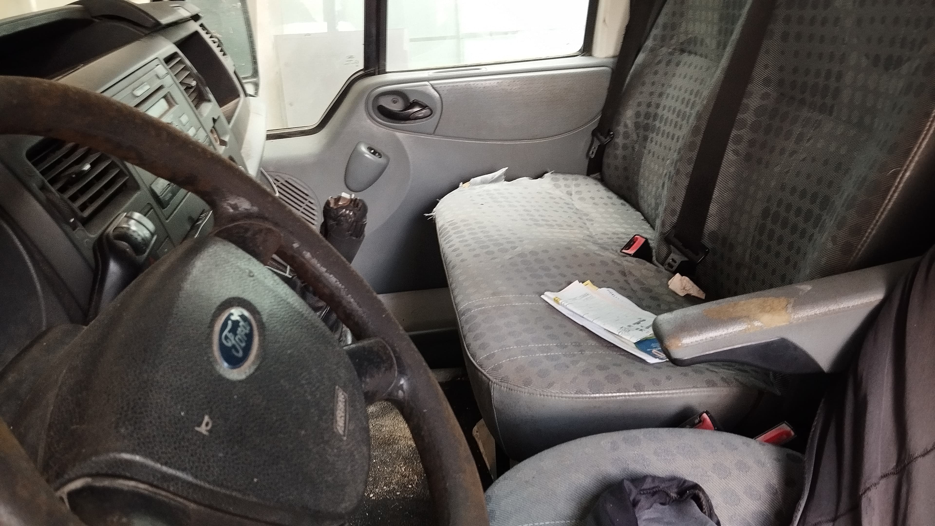 Ford Transit 110 T280 · Ano 2007 — imagen 7