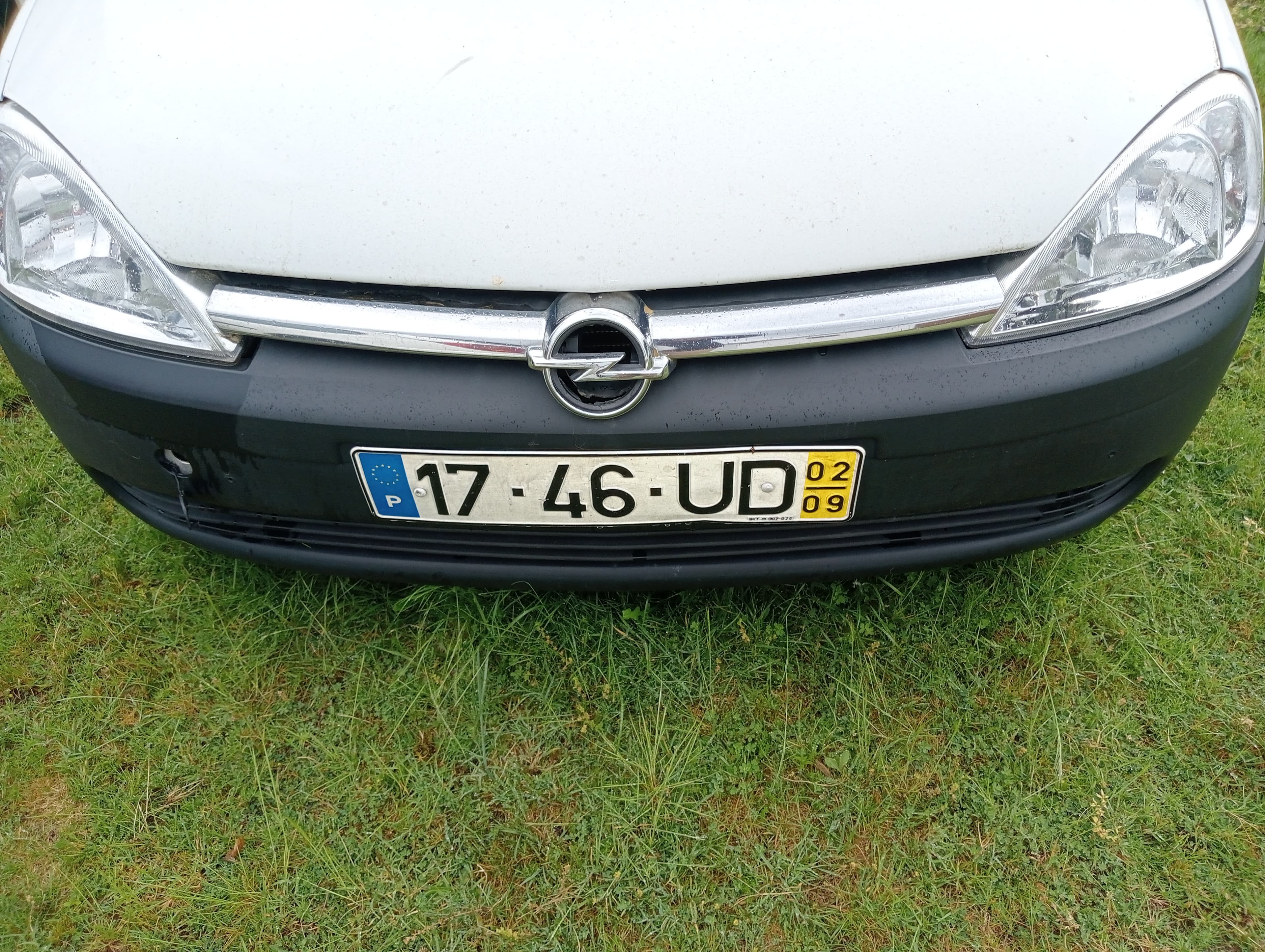 Opel Corsa 1.7 DI · Ano 2002 — imagem 5