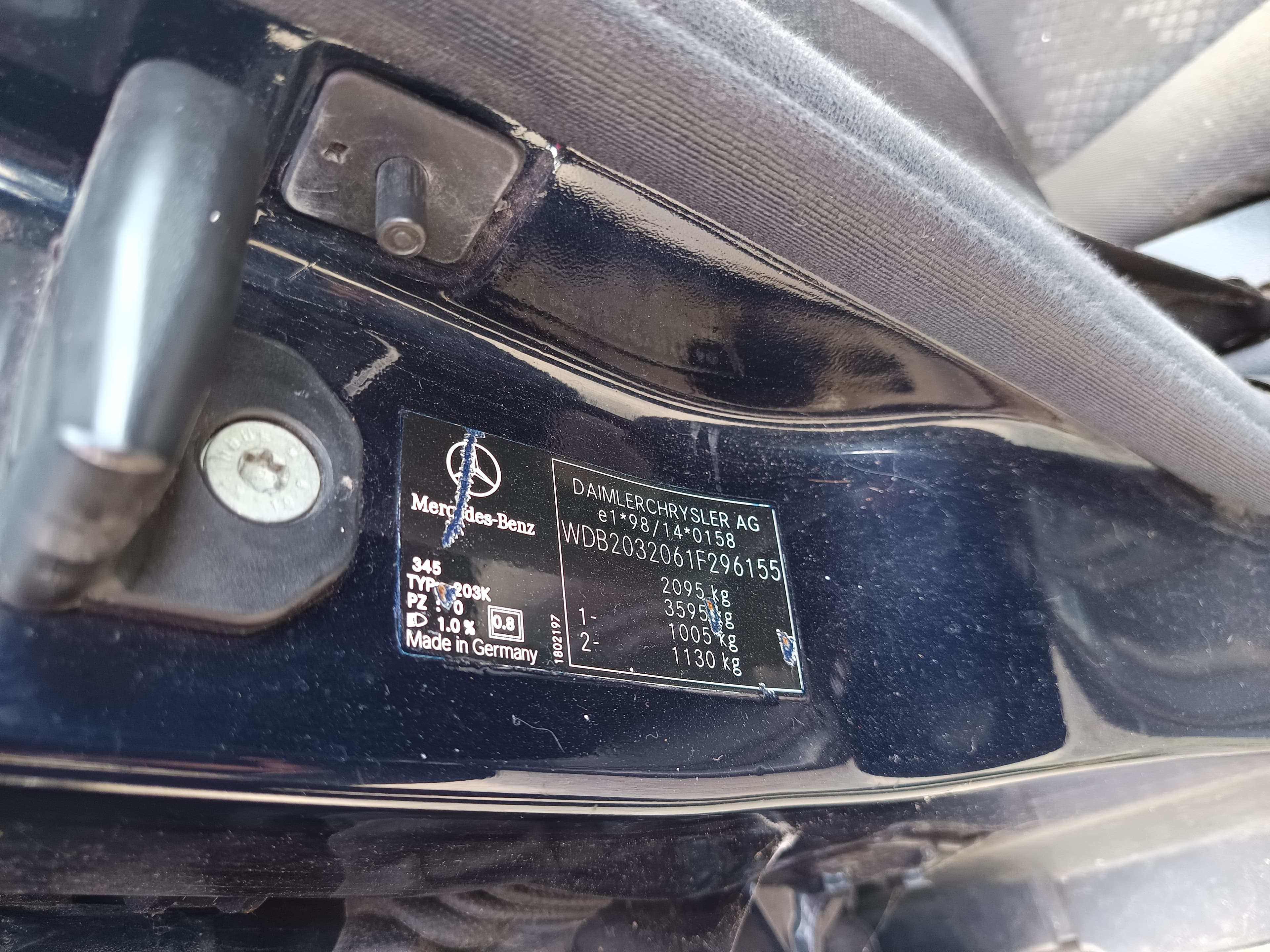 Mercedes-Benz C220 · Ano 2002 — image 24