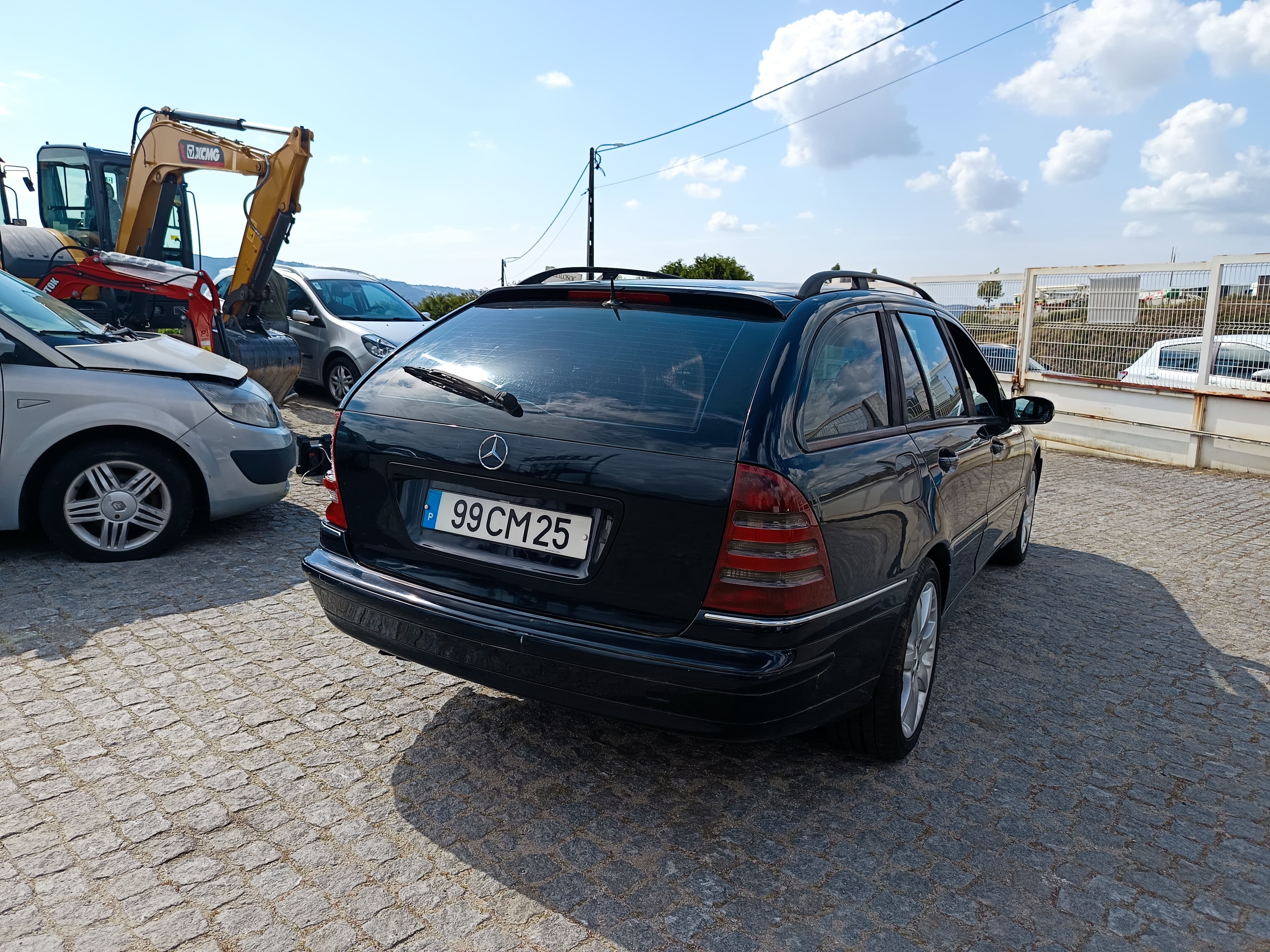 Mercedes-Benz C220 · Ano 2002 — image 4