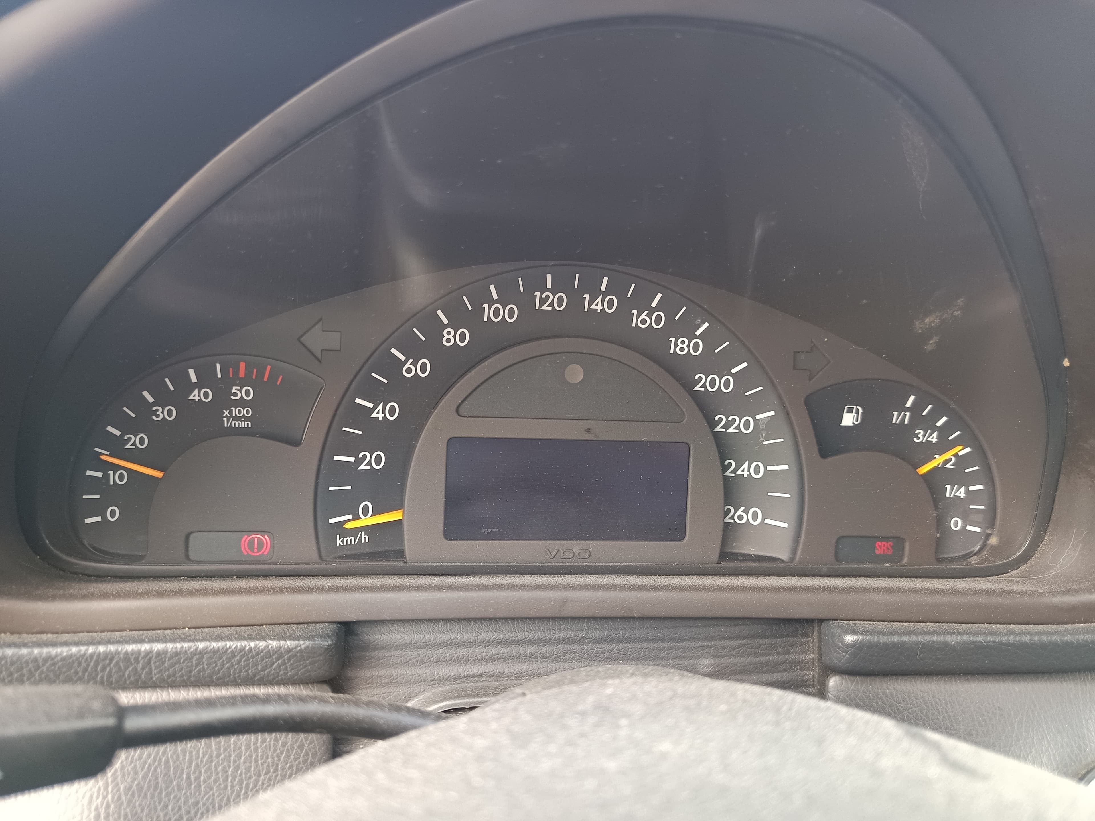 Mercedes-Benz C220 · Ano 2002 — image 45