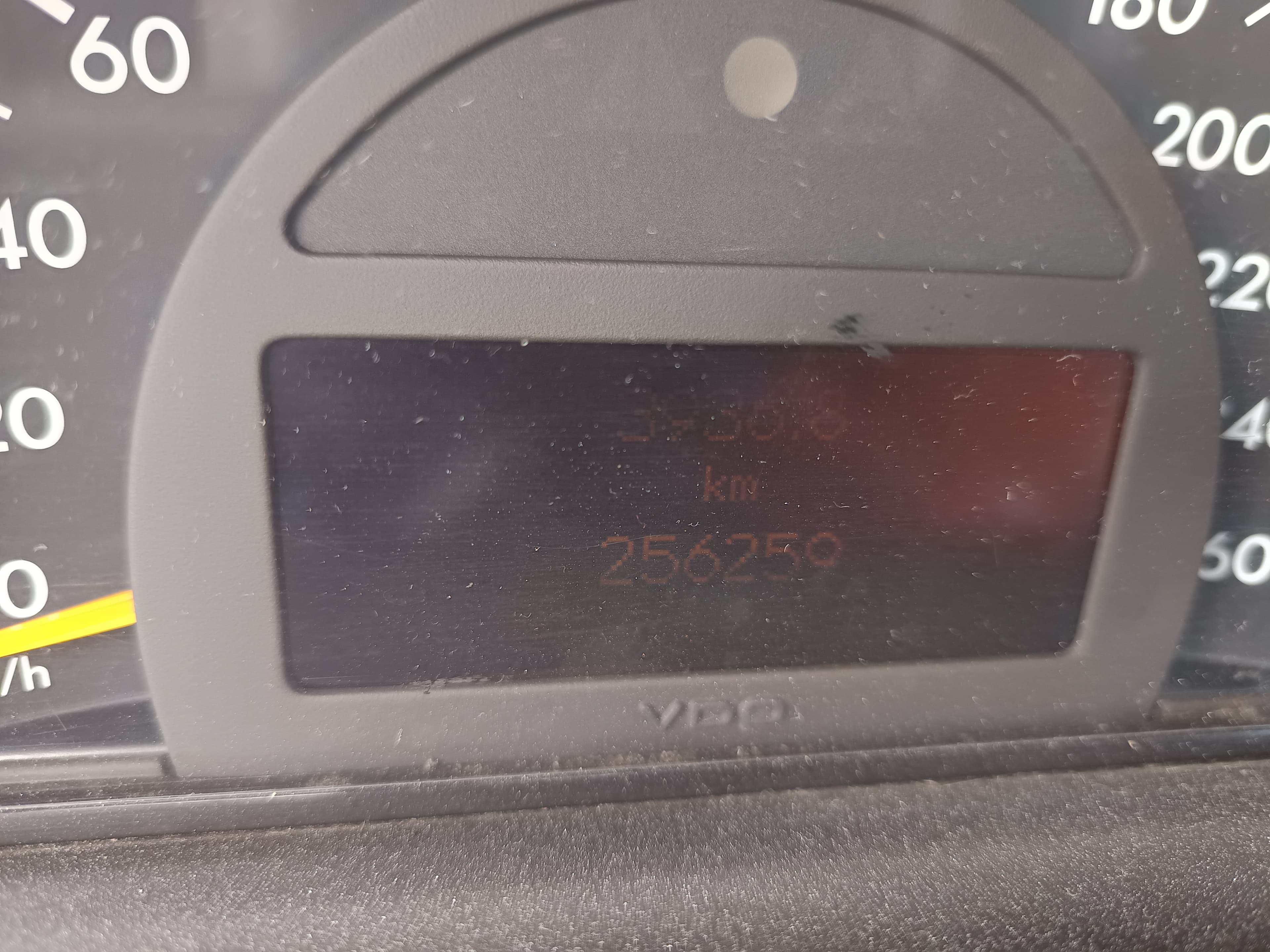 Mercedes-Benz C220 · Ano 2002 — image 46
