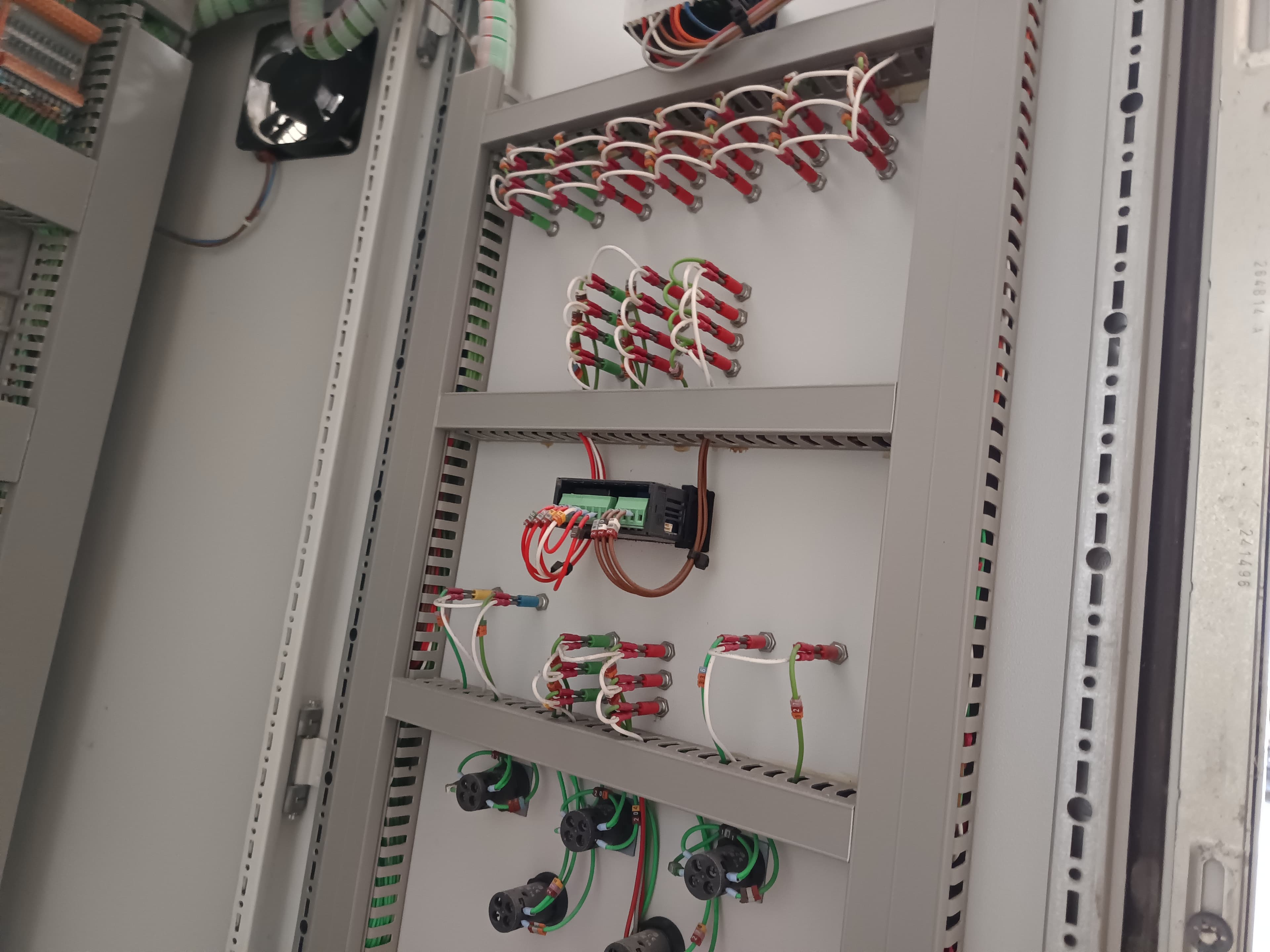Quadro Elétrico Rittal SE 5843500 — imagem 8