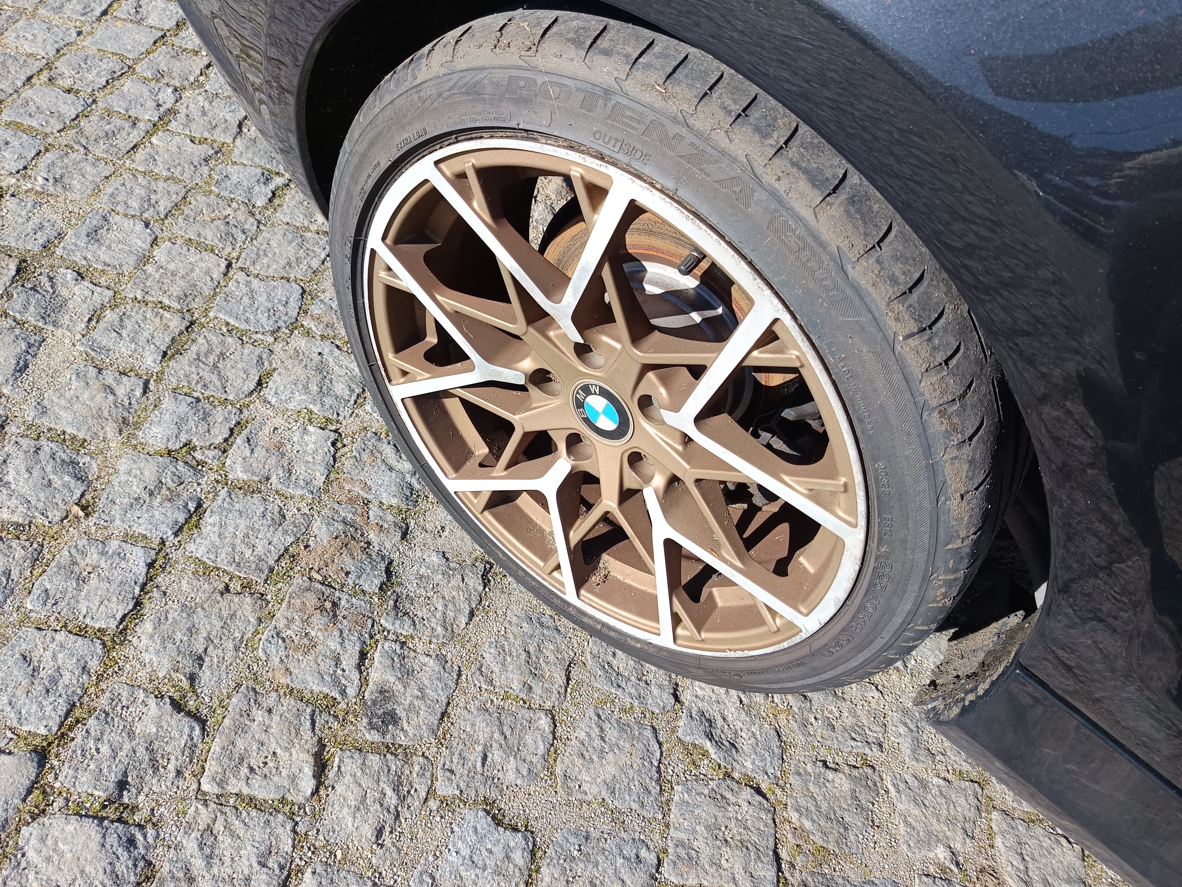 BMW 118 D · Ano 2010 — imagem 13