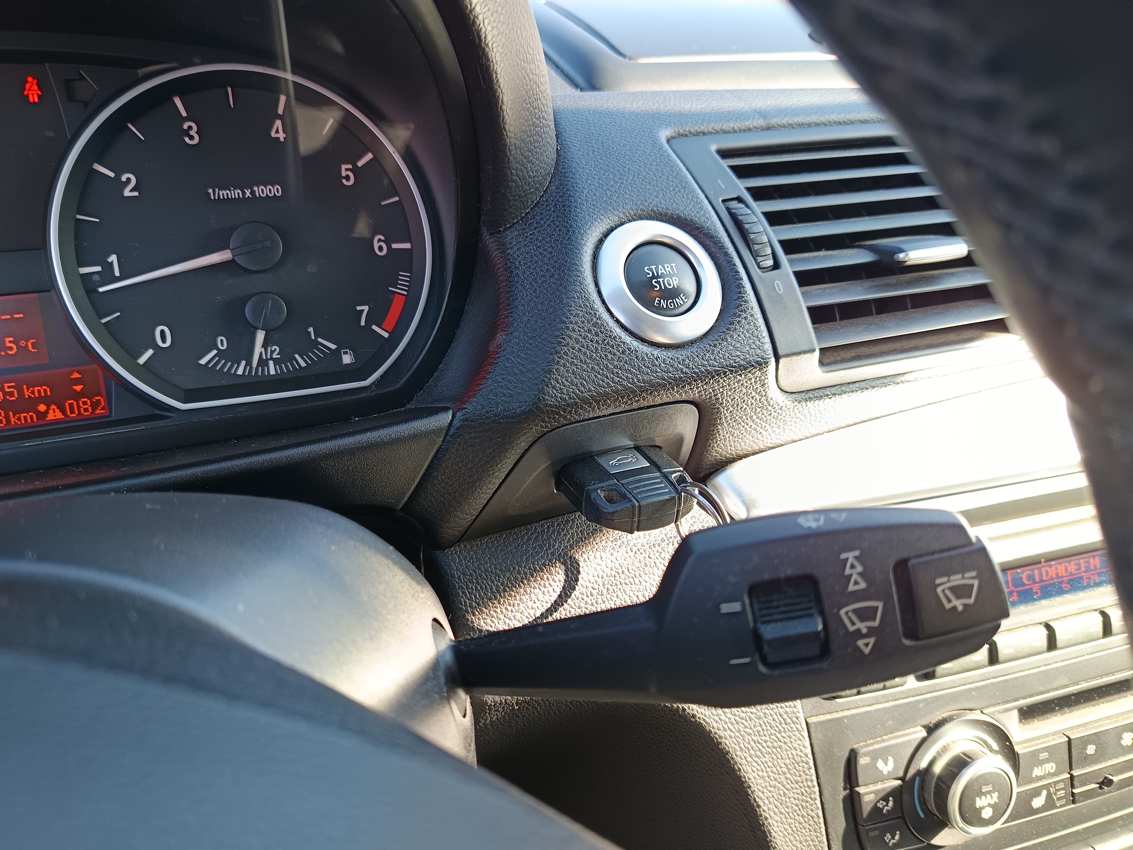 BMW 118 D · Ano 2010 — imagem 35