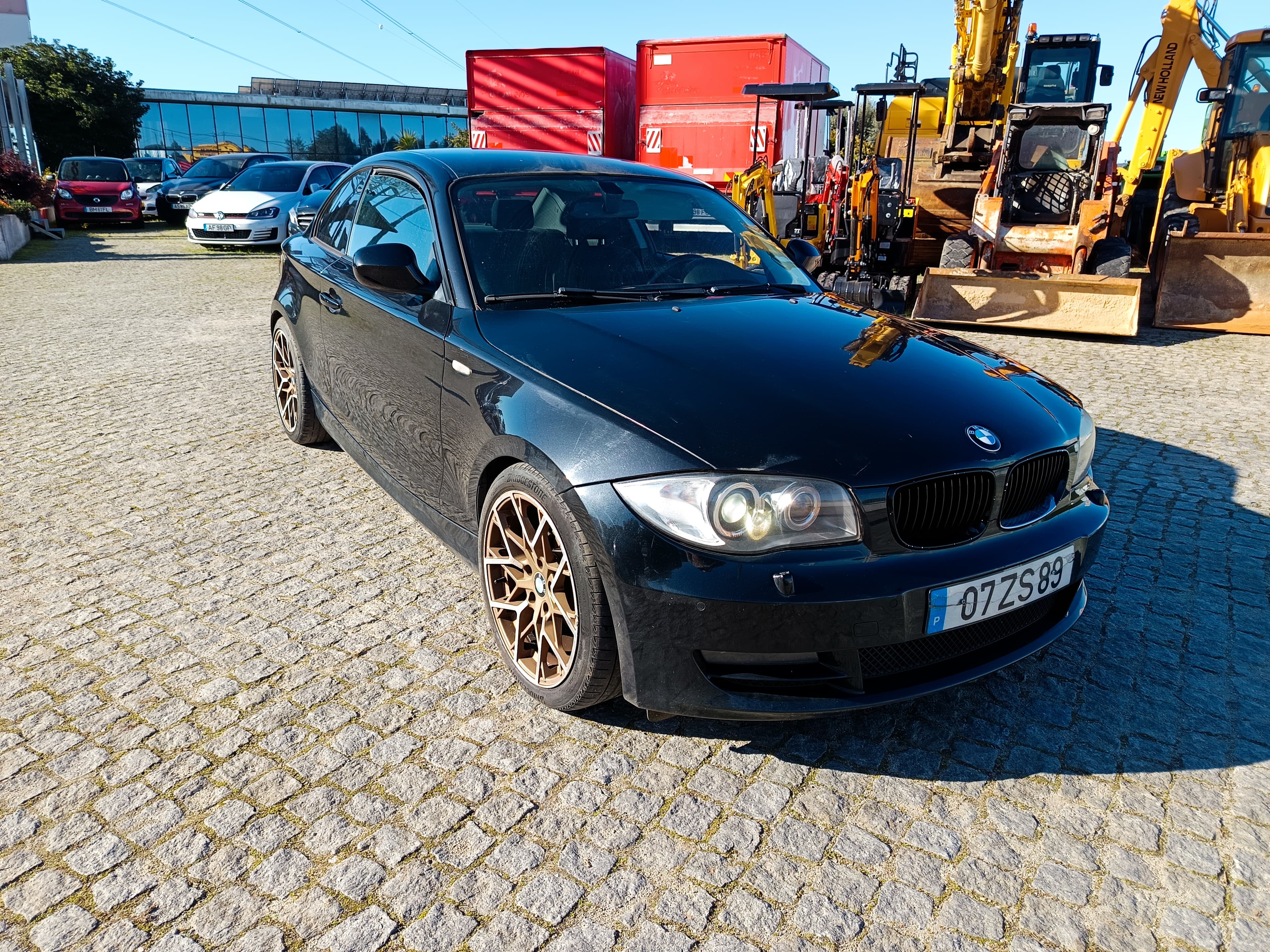 BMW 118 D · Ano 2010 — imagem 3