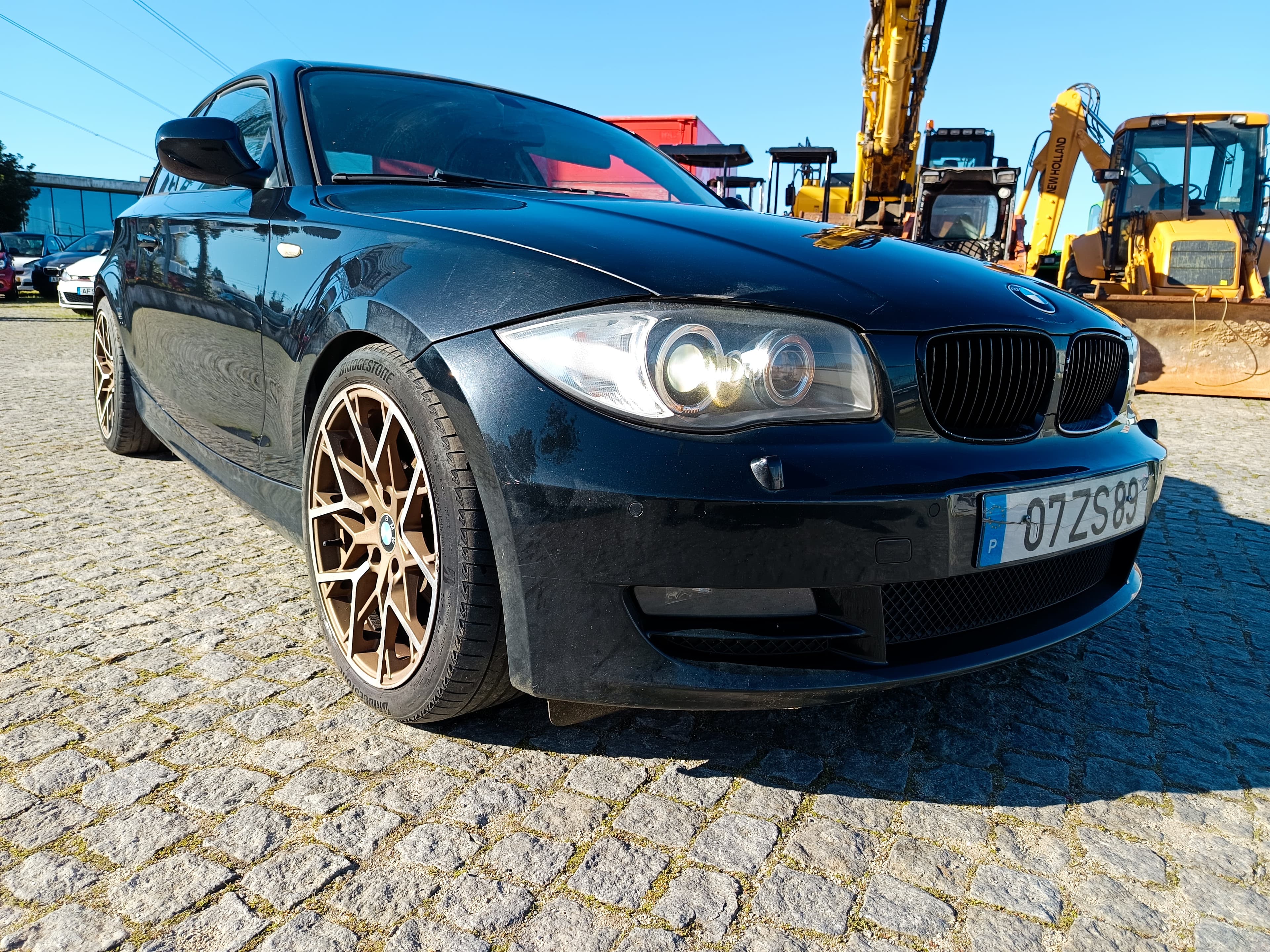 BMW 118 D · Ano 2010 — imagem 4