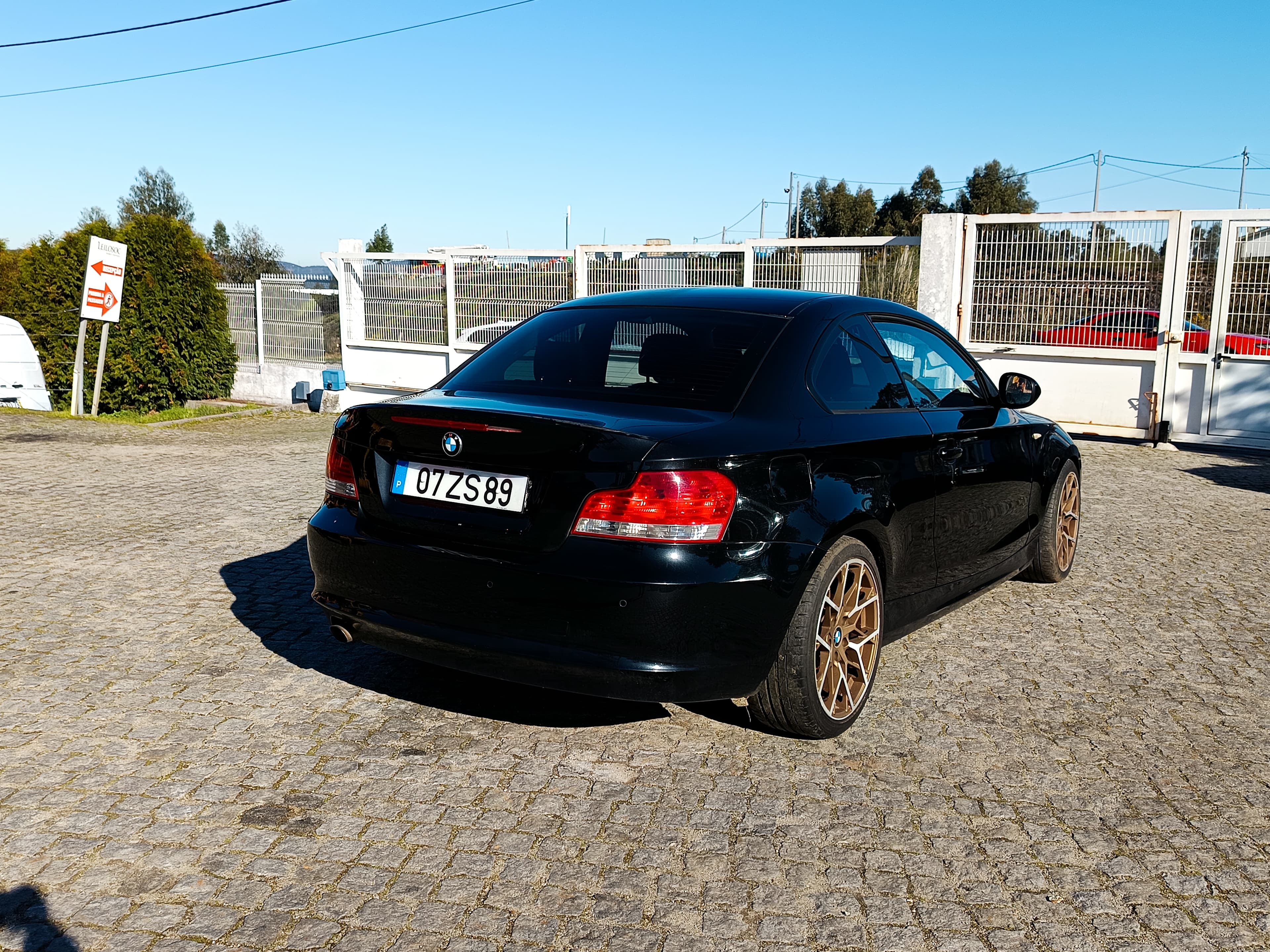 BMW 118 D · Ano 2010 — imagem 5