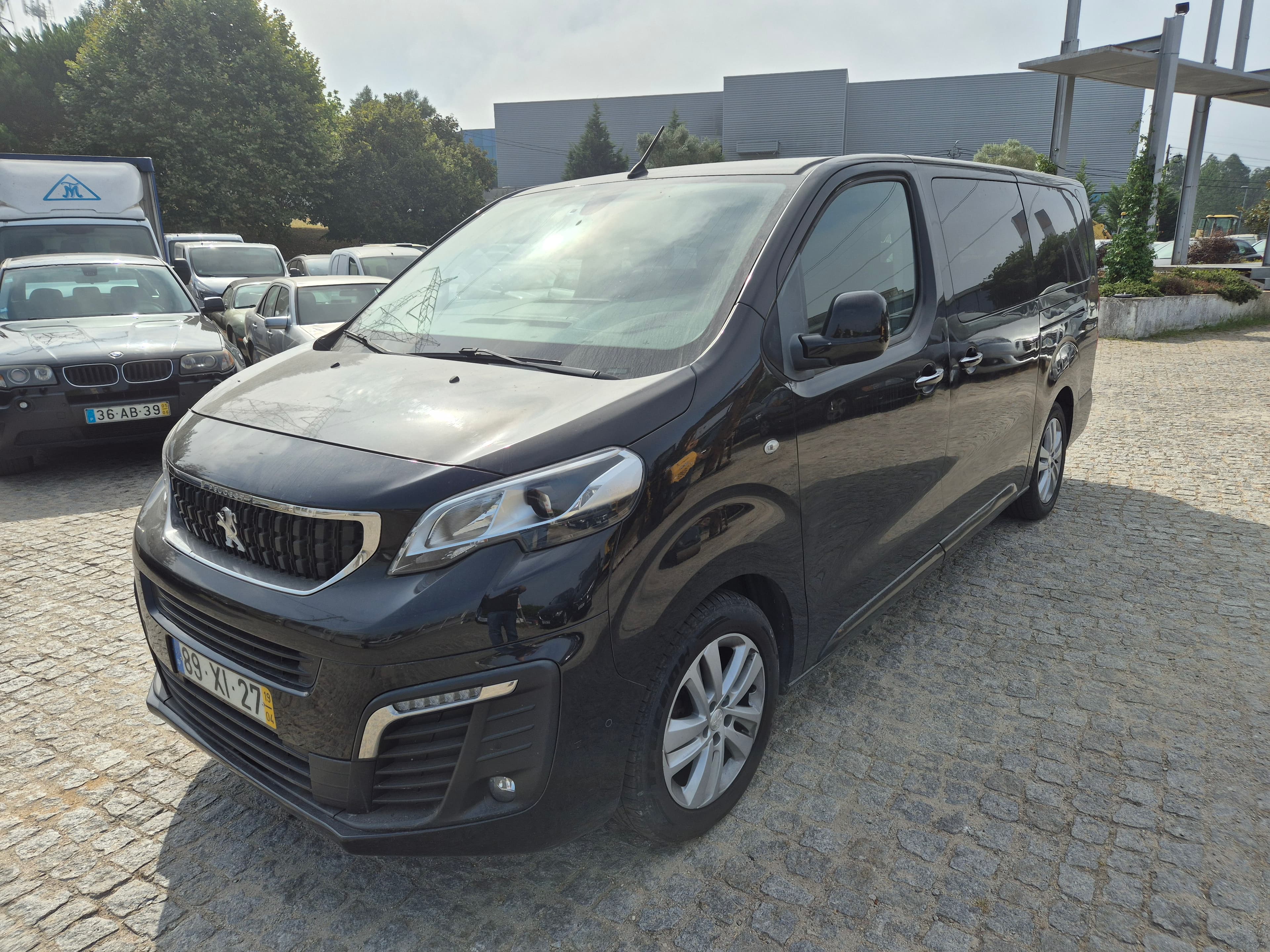 Peugeot Traveller · Ano 2019 — imagen 3