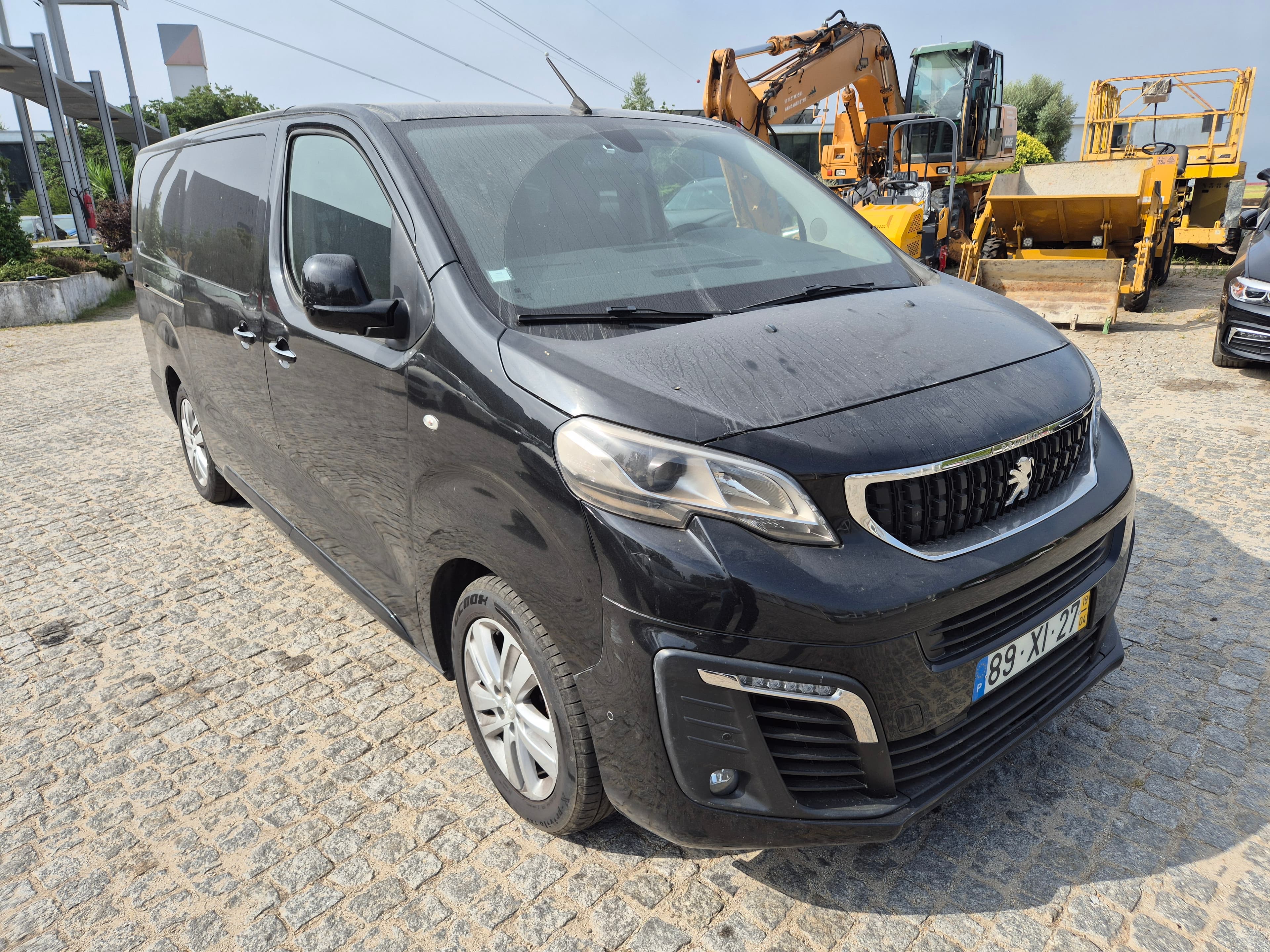 Peugeot Traveller · Ano 2019 — imagen 1