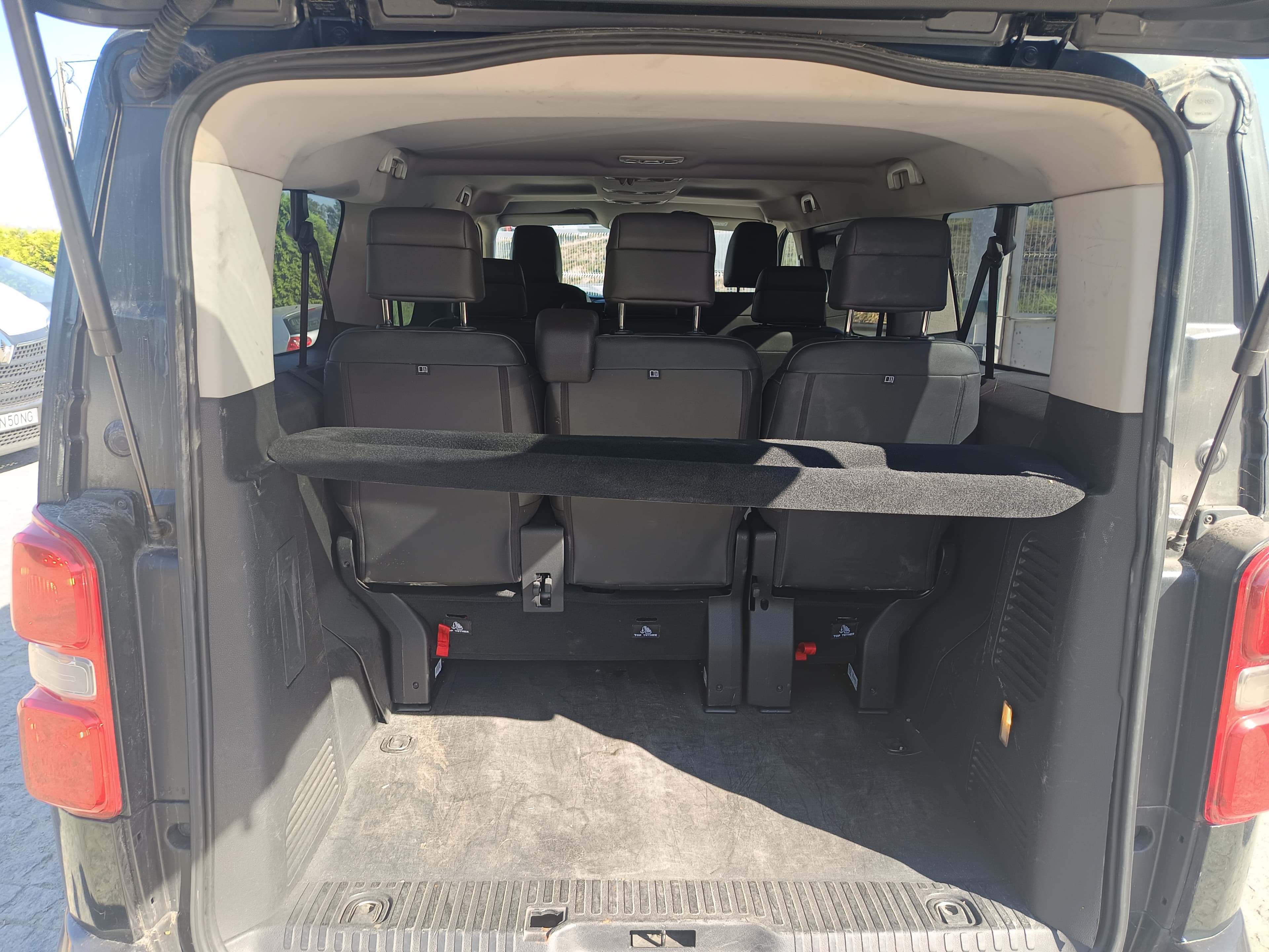 Peugeot Traveller · Ano 2019 — imagen 8