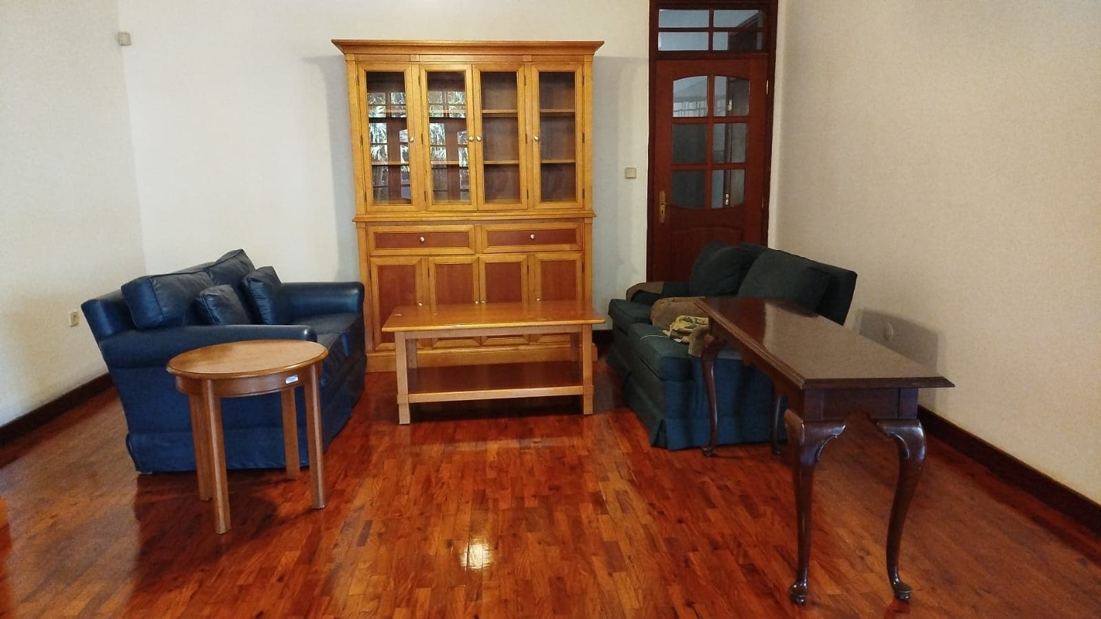 Mobiliario de vivienda — imagen 1