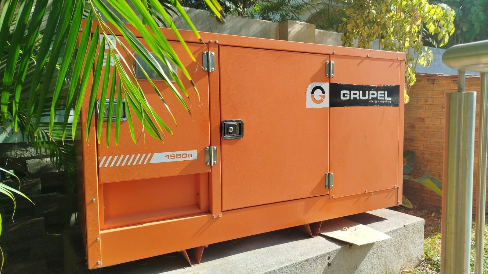 Gerador - Grupel DJ52003 — imagem 1