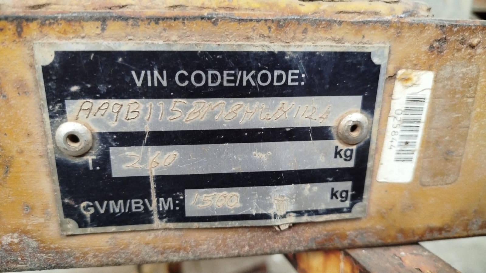 Trela c/ tanque de combustível — imagen 4
