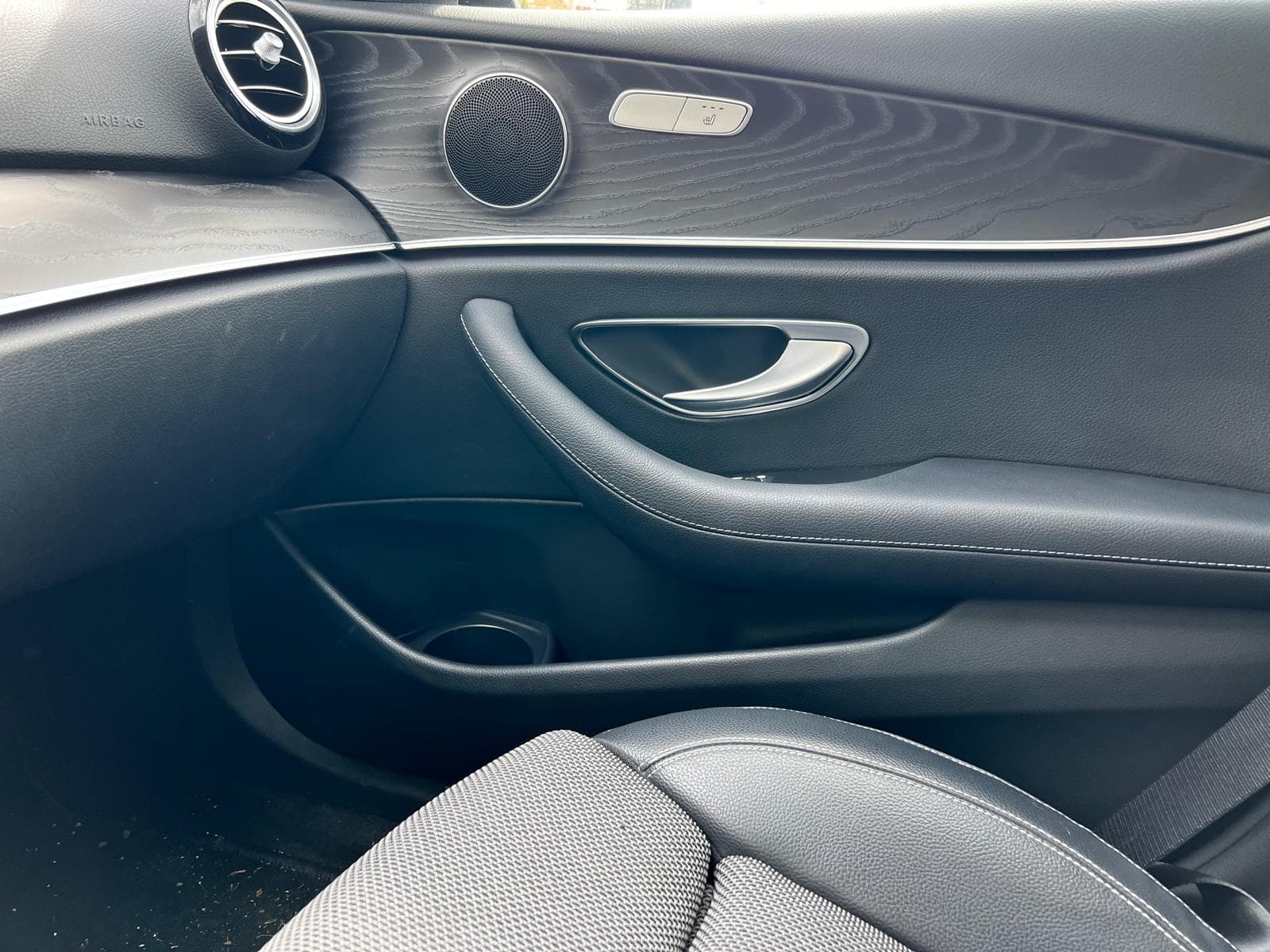 Mercedes-Benz E300 de · Ano 2020 — image 5