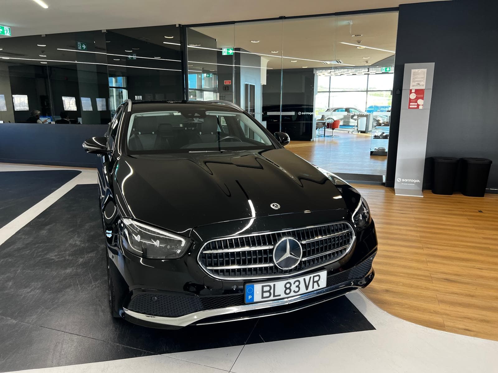 Mercedes-Benz E300 de · Ano 2020 — image 14
