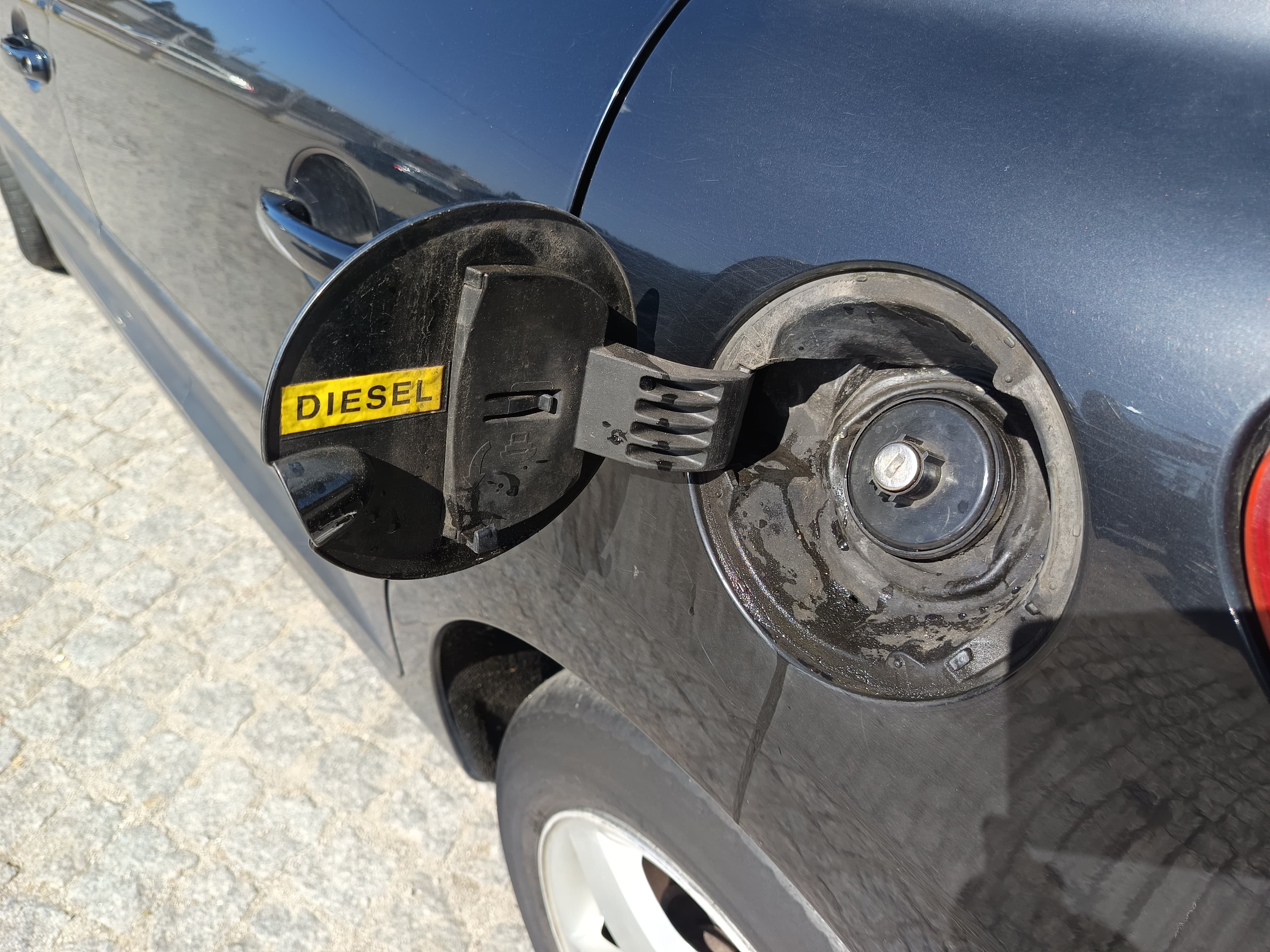 Peugeot 207 · Ano 2007 — imagem 21