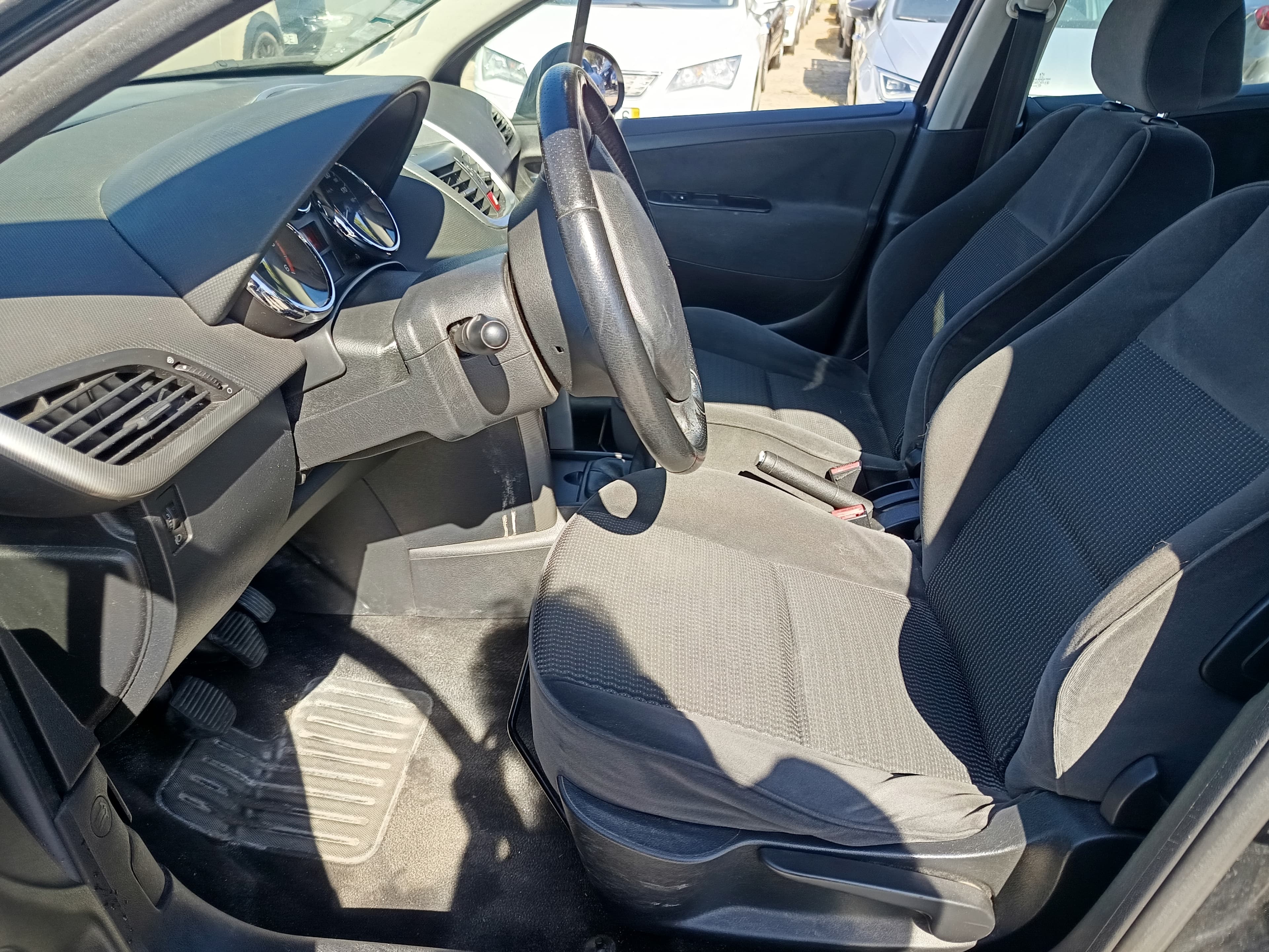 Peugeot 207 · Ano 2007 — imagem 24