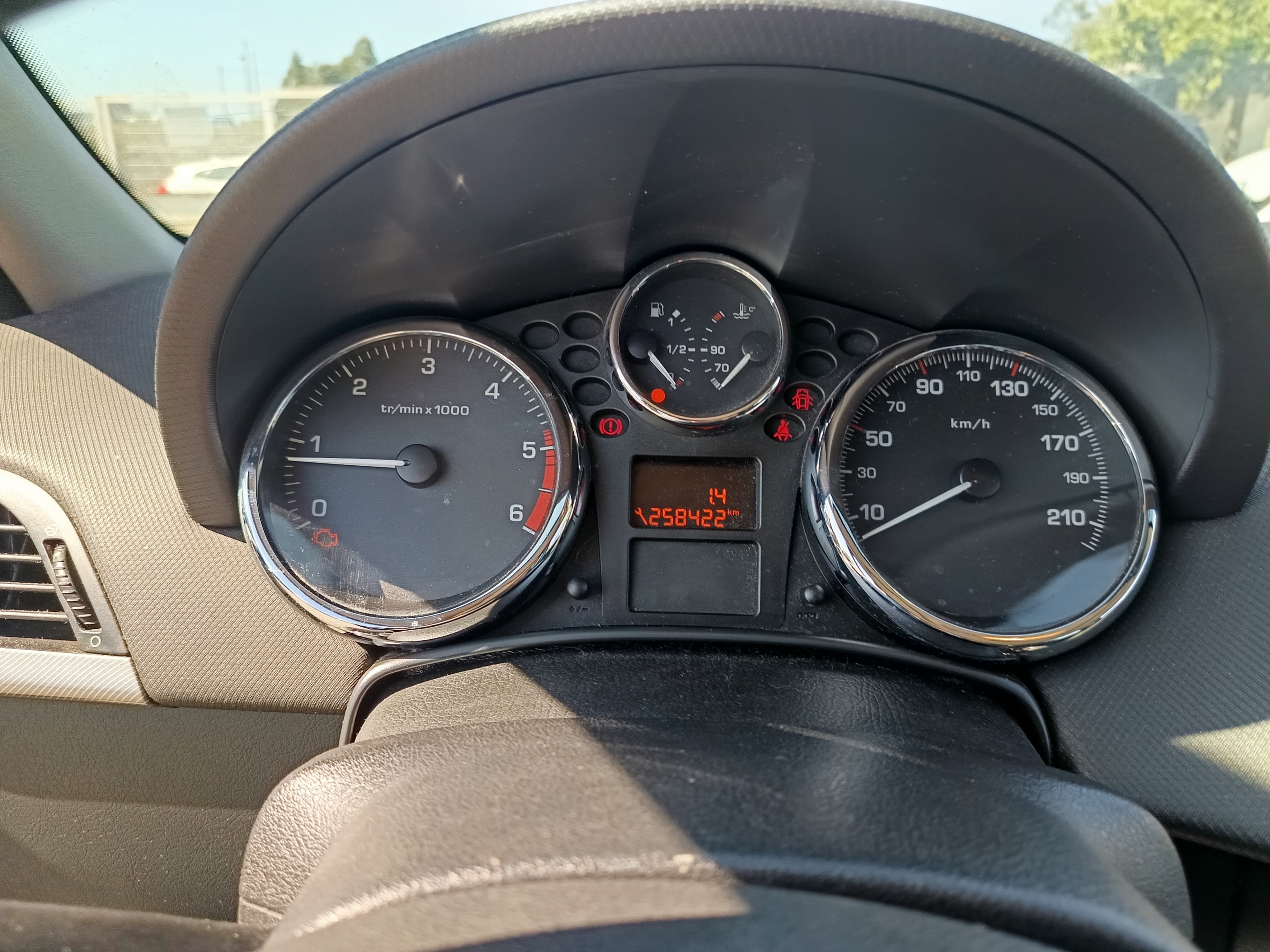 Peugeot 207 · Ano 2007 — imagem 42