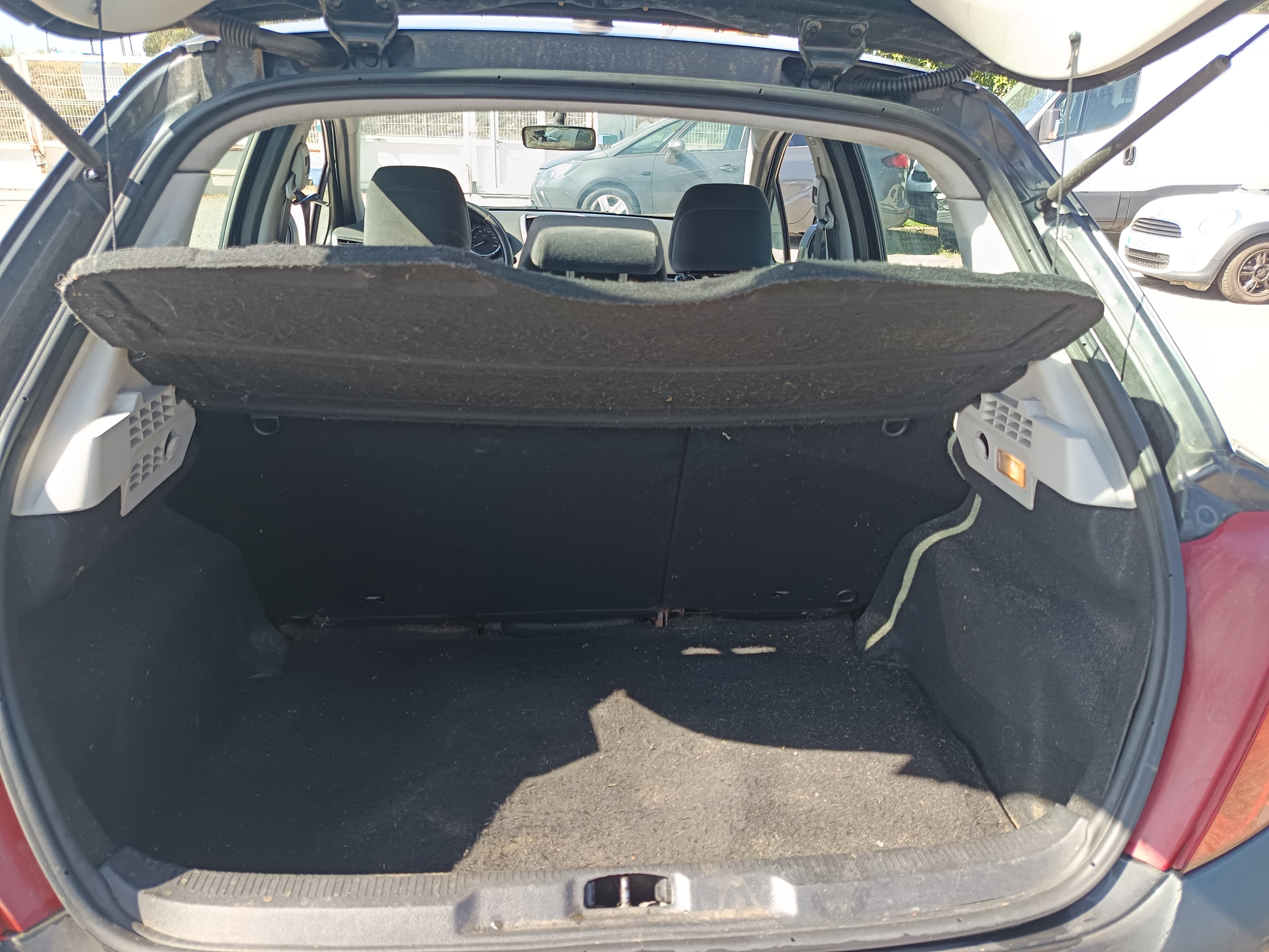 Peugeot 207 · Ano 2007 — imagem 7