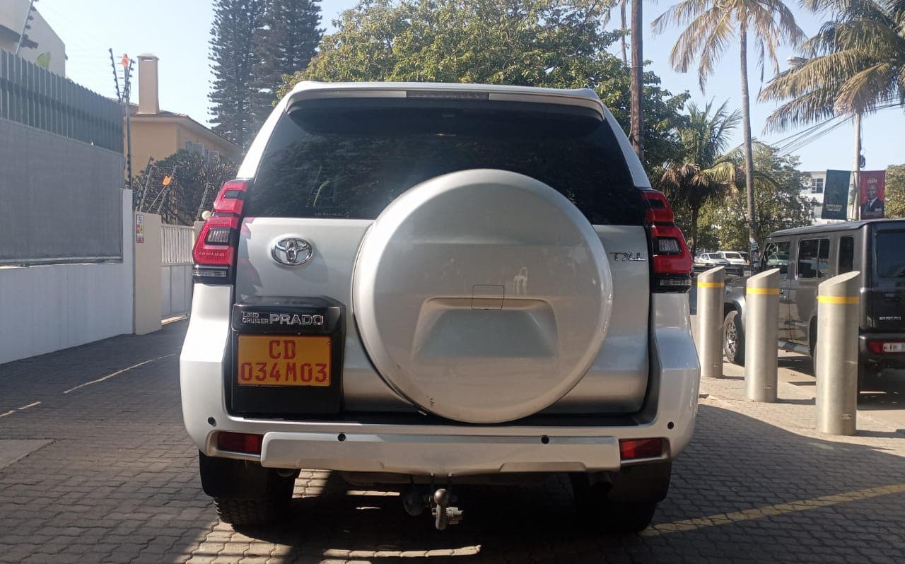 Toyota/Land Cruiser Prado 2.80m 2018 — imagen 5