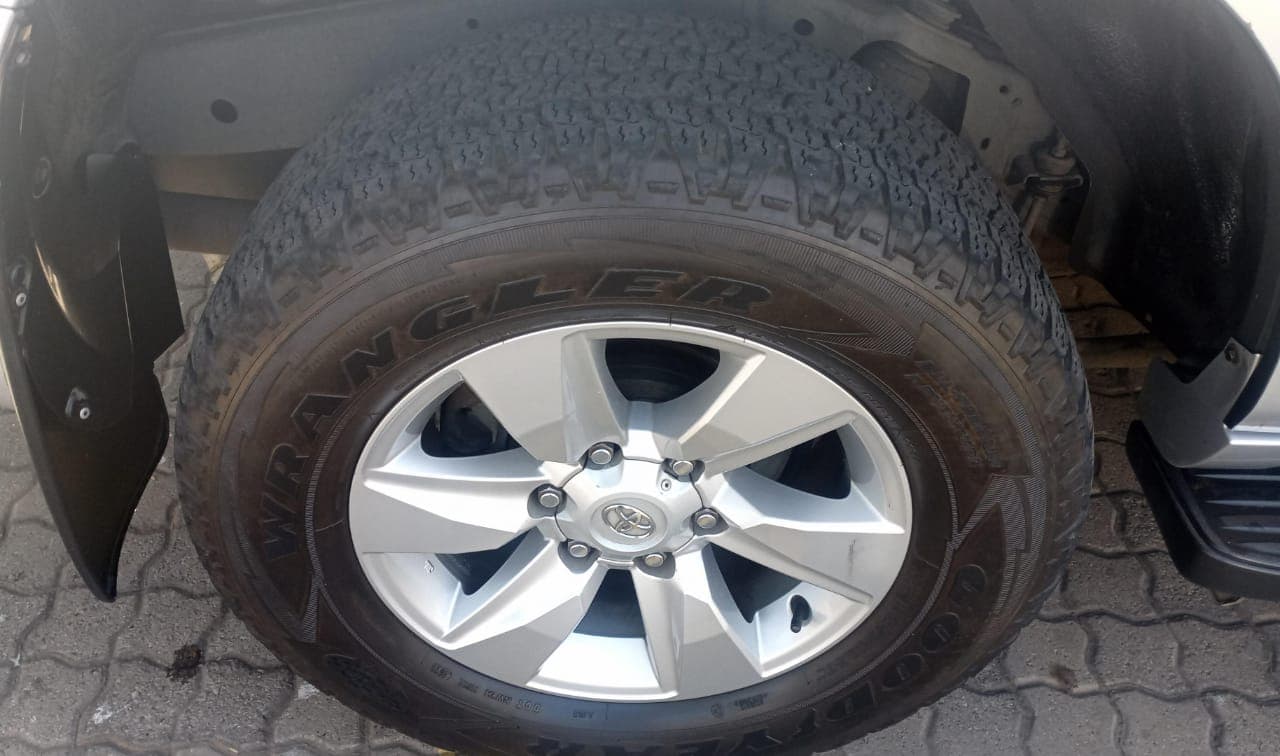 Toyota/Land Cruiser Prado 2.80m 2018 — imagen 6