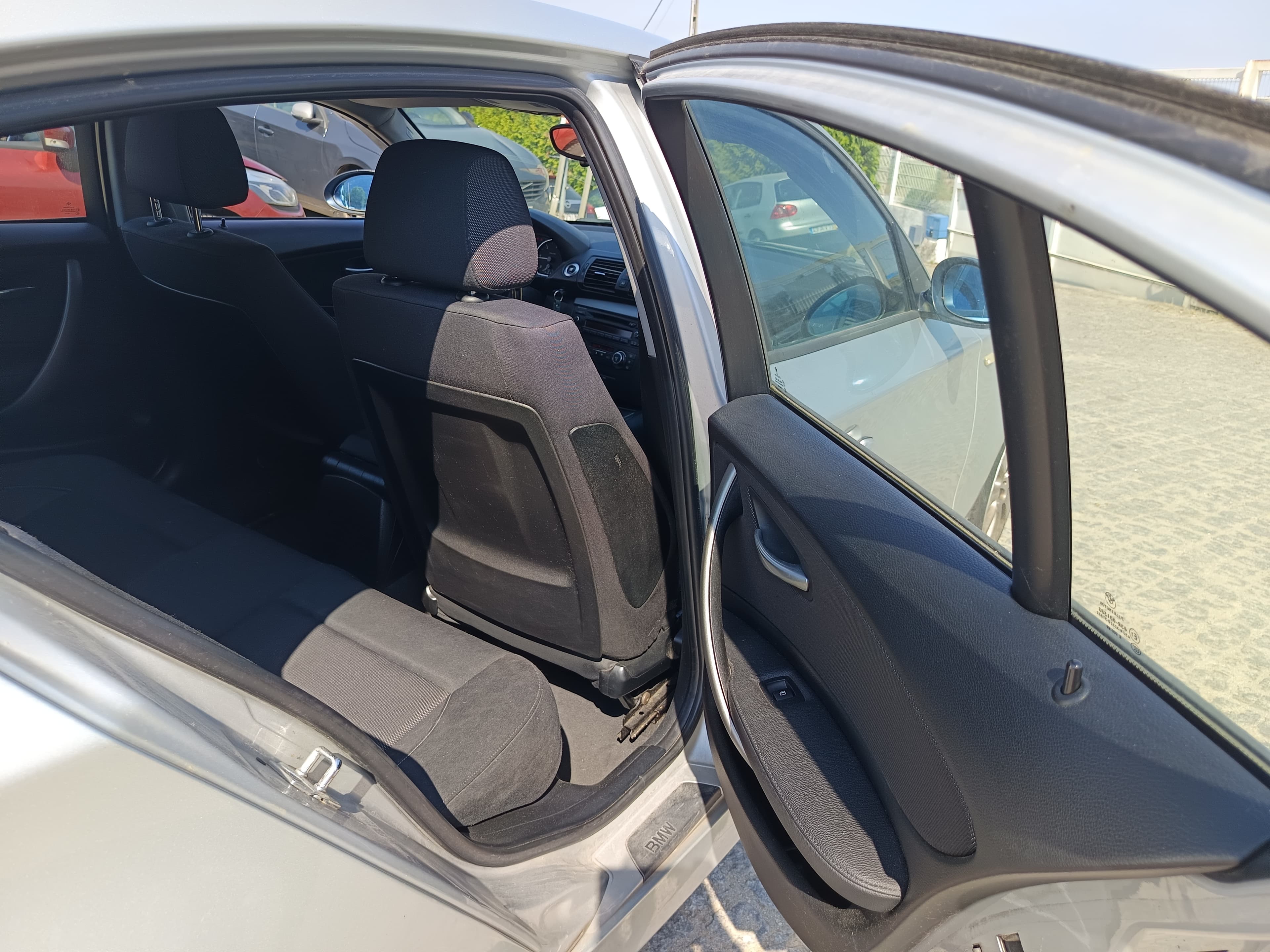 BMW 118D · Ano 2007 — imagem 25