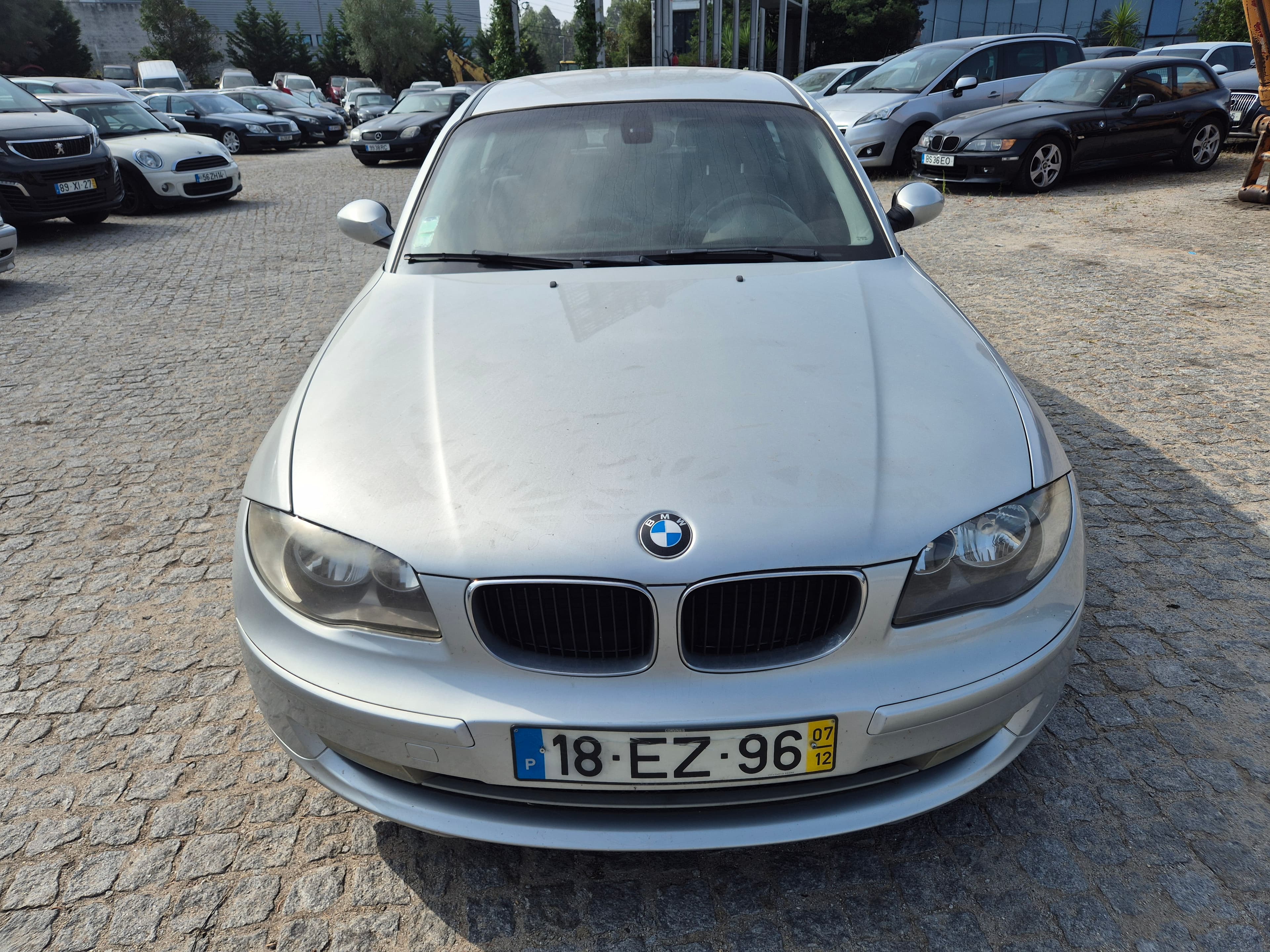 BMW 118D · Ano 2007 — imagem 2