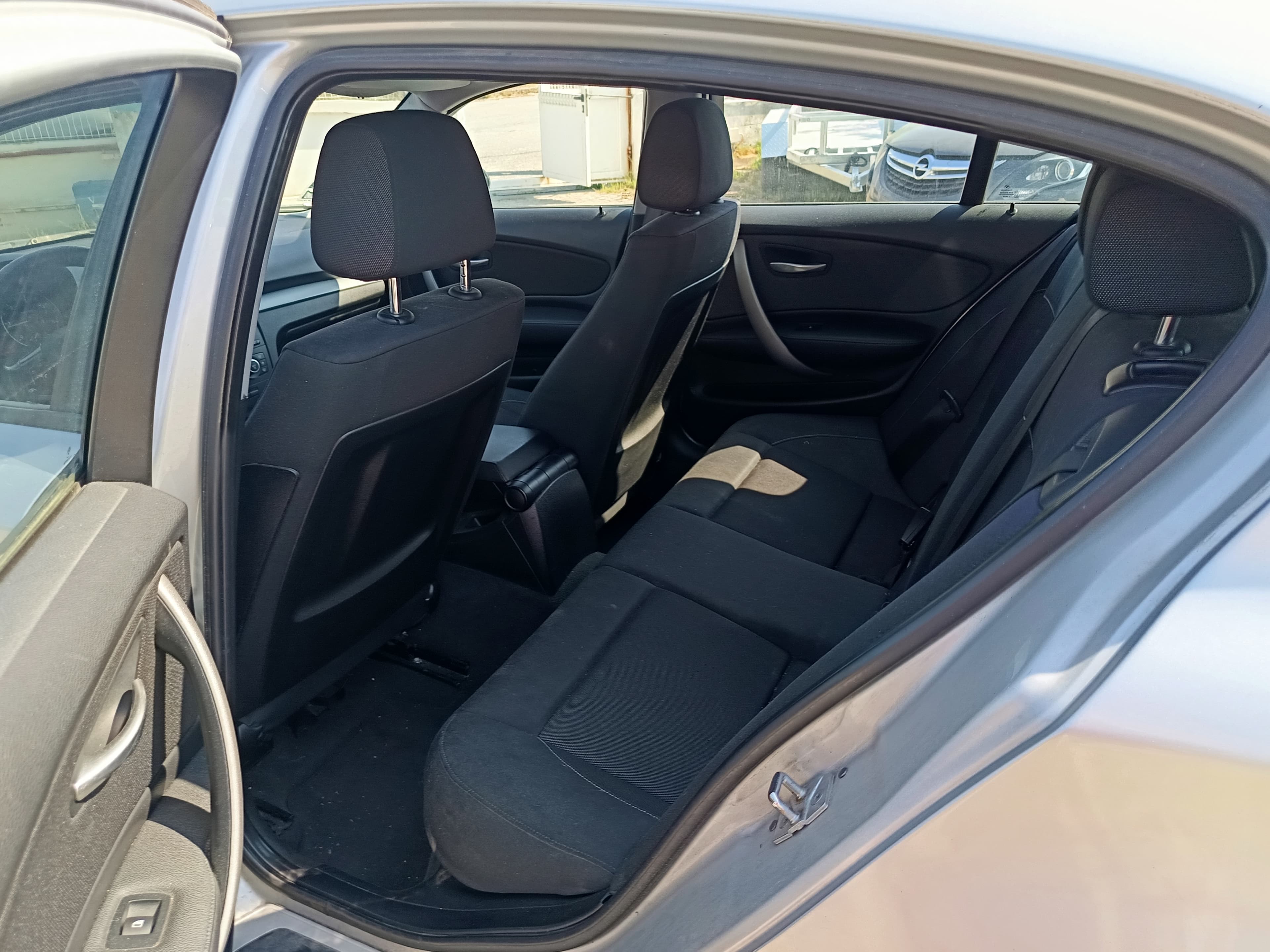 BMW 118D · Ano 2007 — imagem 22