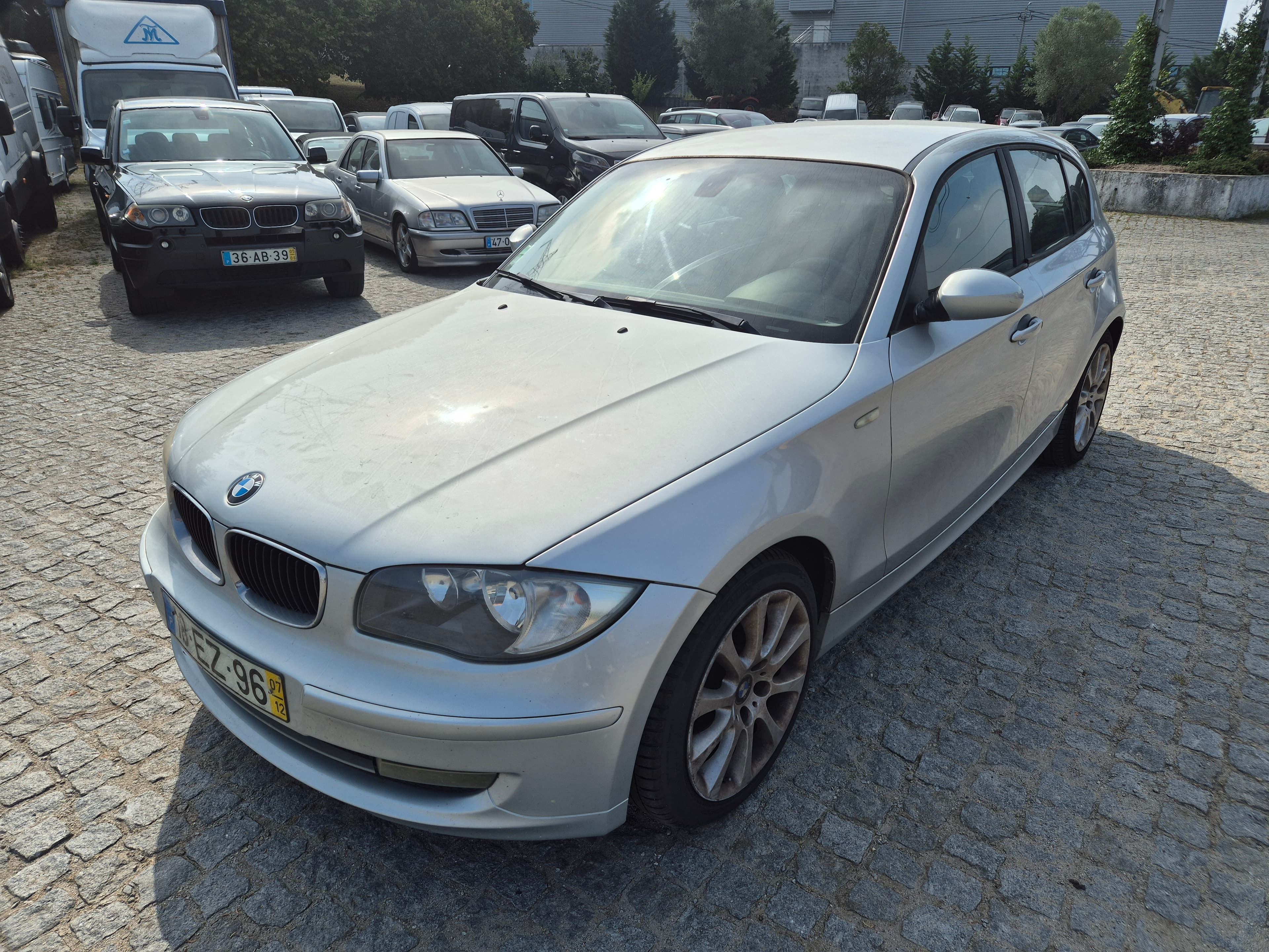 BMW 118D · Ano 2007 — imagem 3