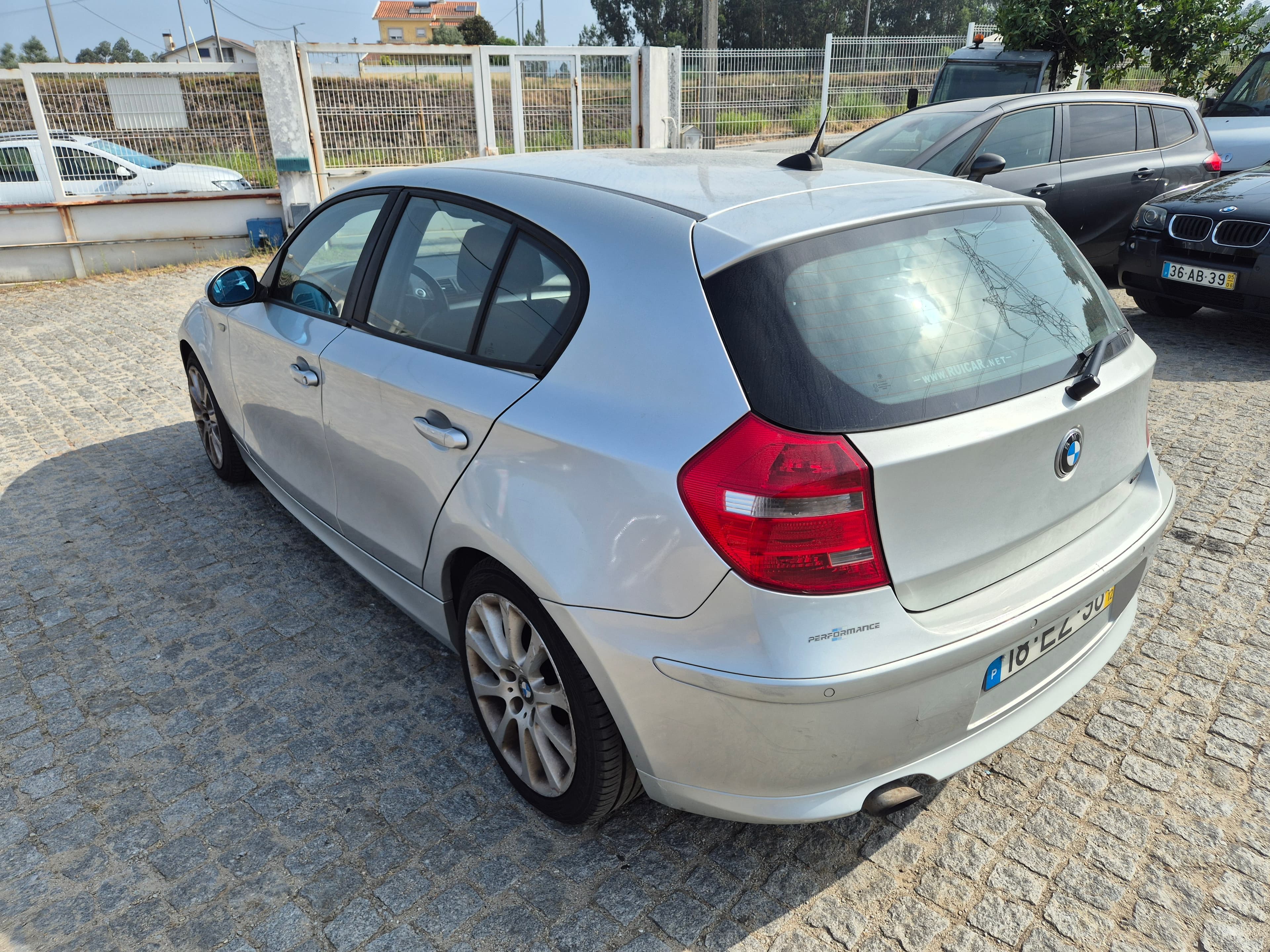 BMW 118D · Ano 2007 — imagem 4