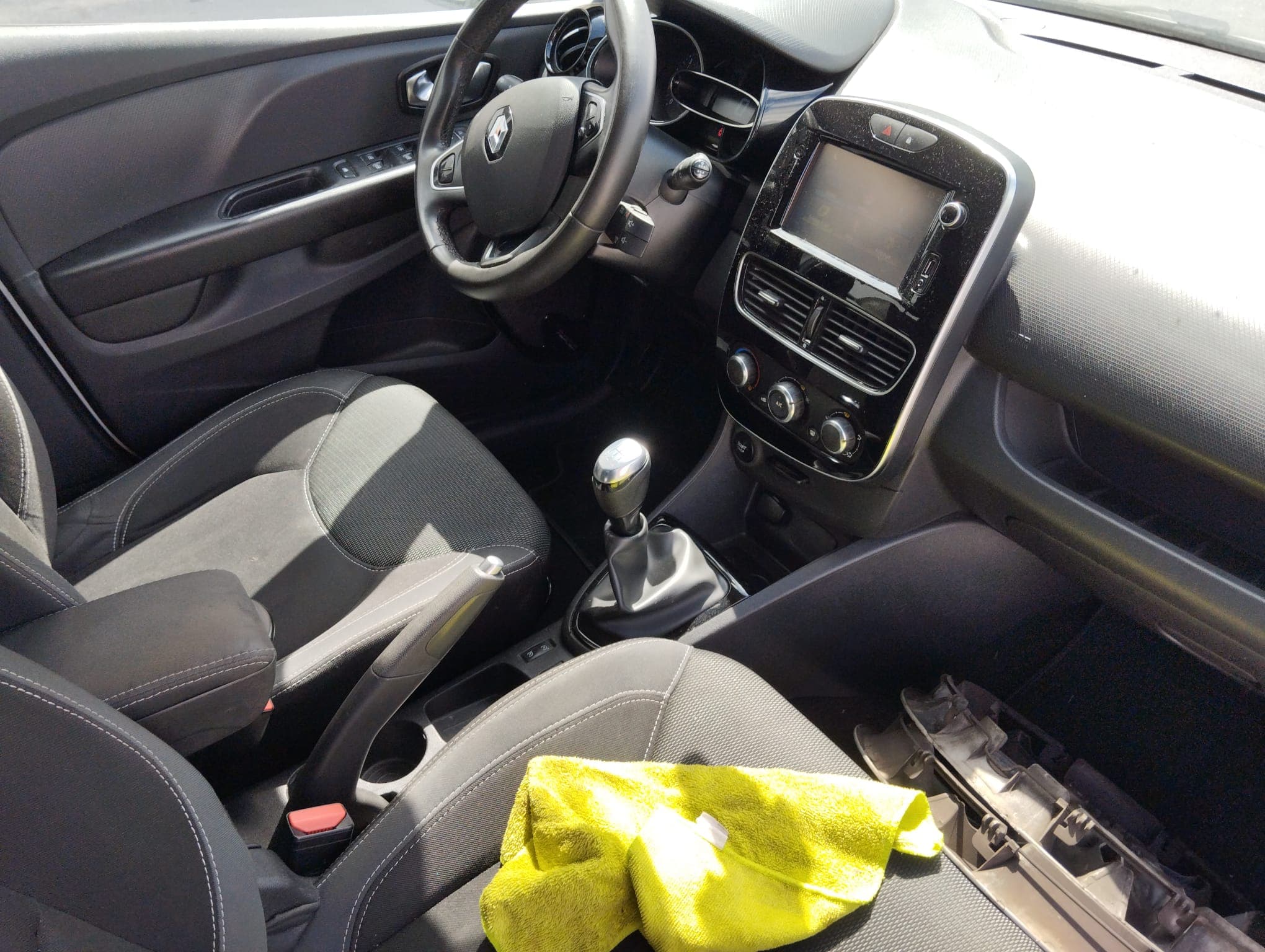 Renault Clio · Ano 2018 — imagen 20