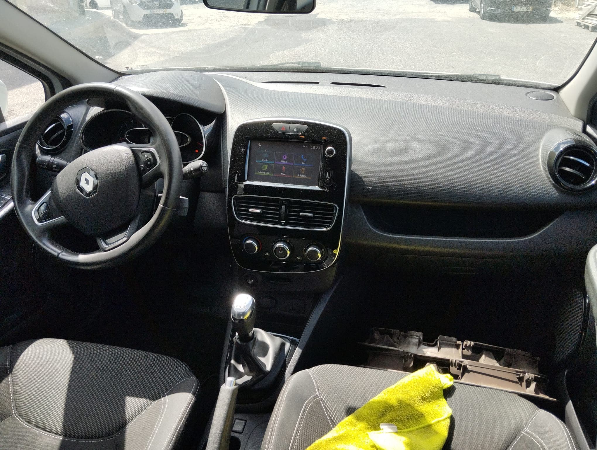 Renault Clio · Ano 2018 — imagen 19