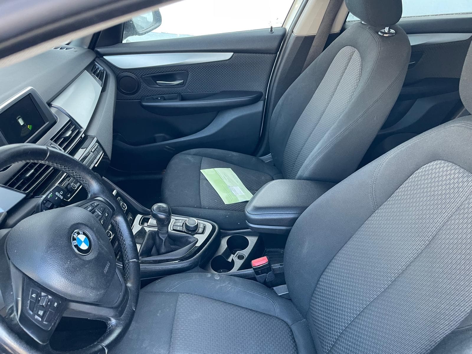 BMW 216D Advantage · Ano 2018 — imagen 8