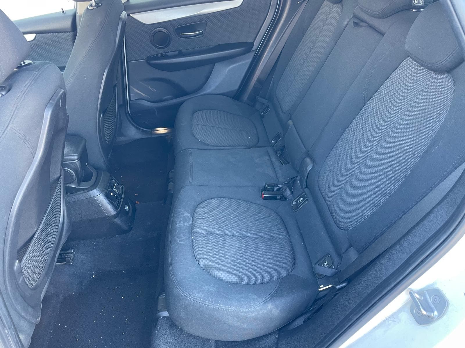 BMW 216D Advantage · Ano 2018 — imagen 9