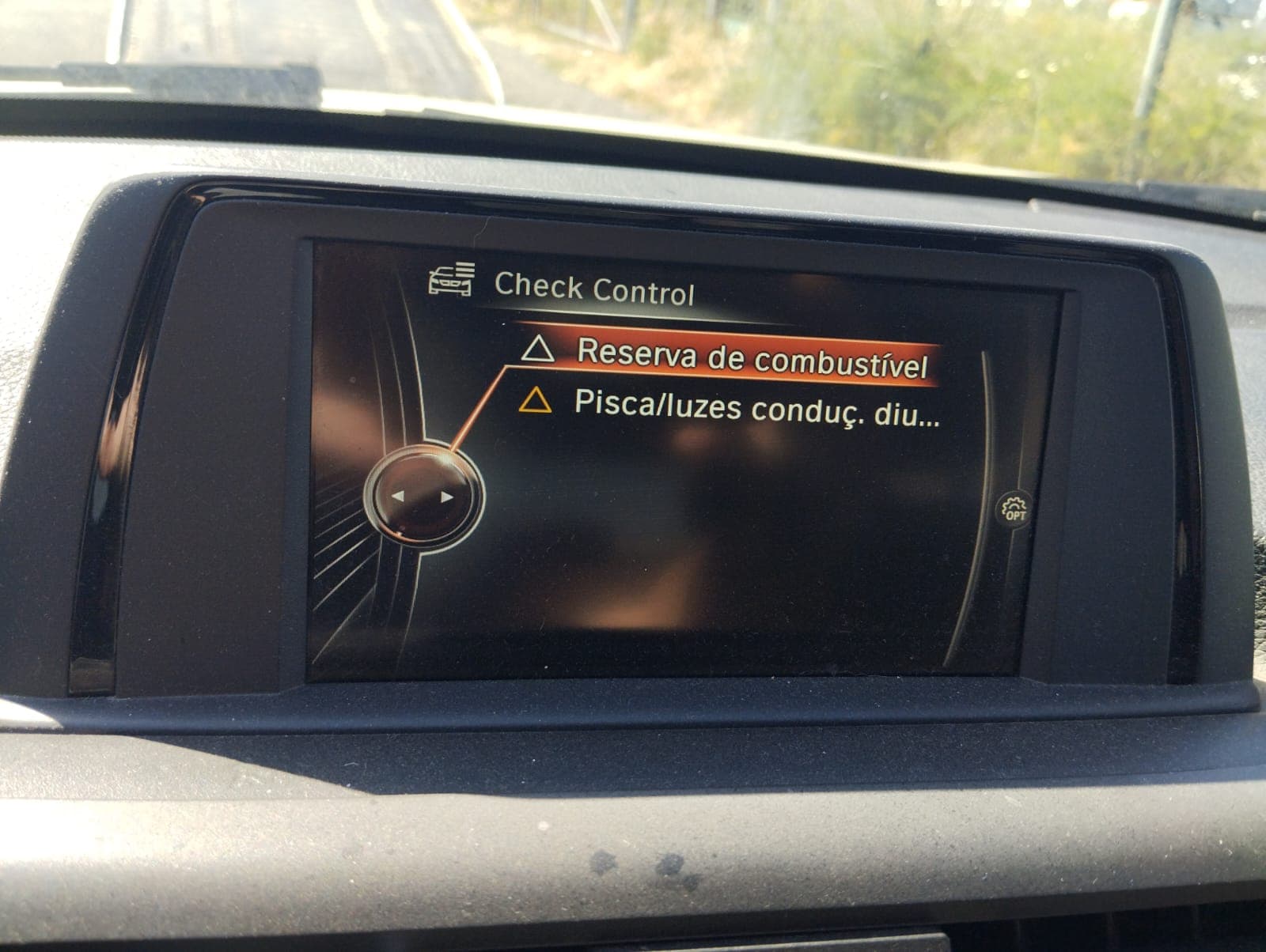 BMW 116 D · Ano 2016 — imagem 20